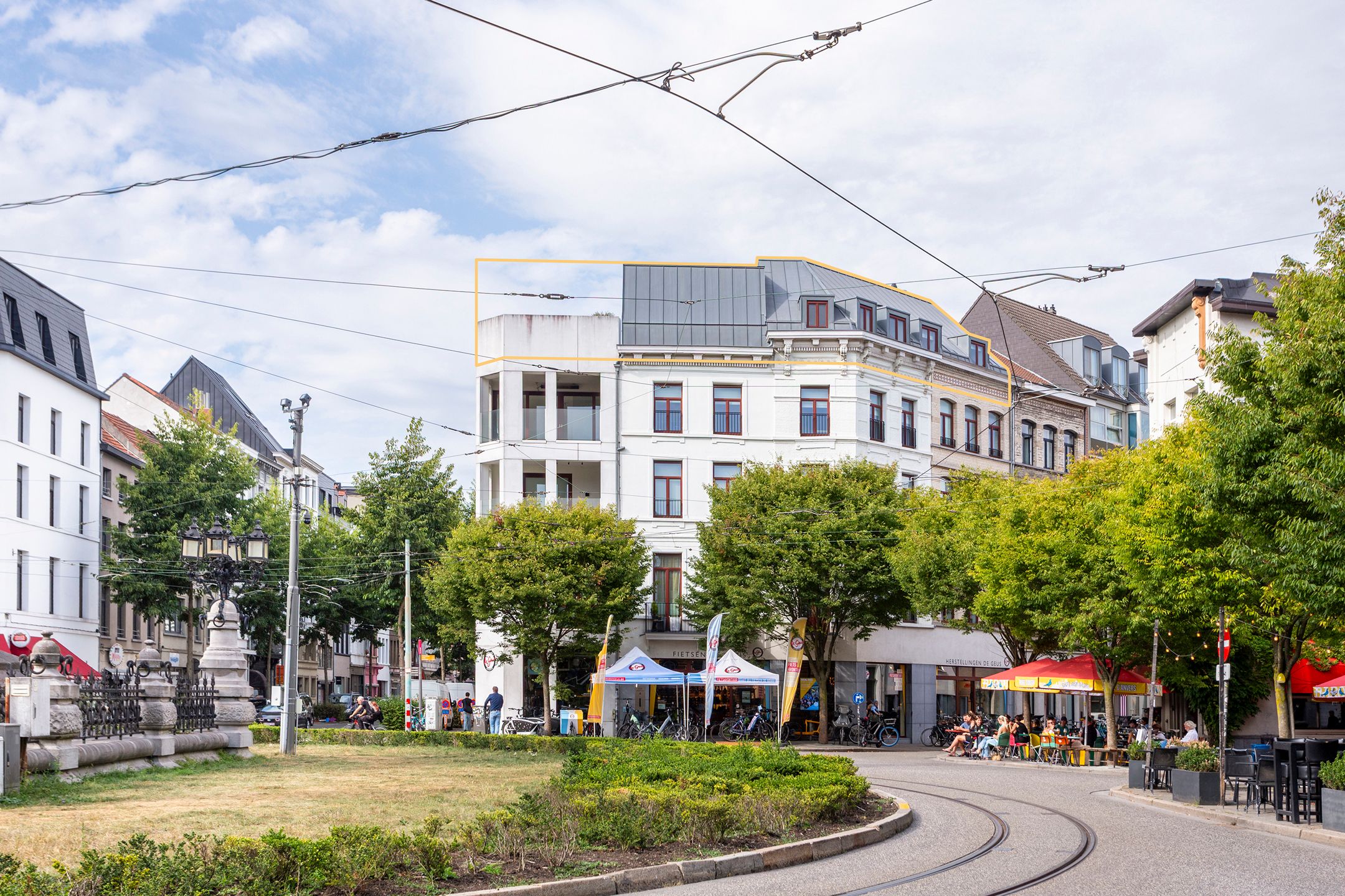 penthouse met riant dakterras aan de Marnixplaats foto 4