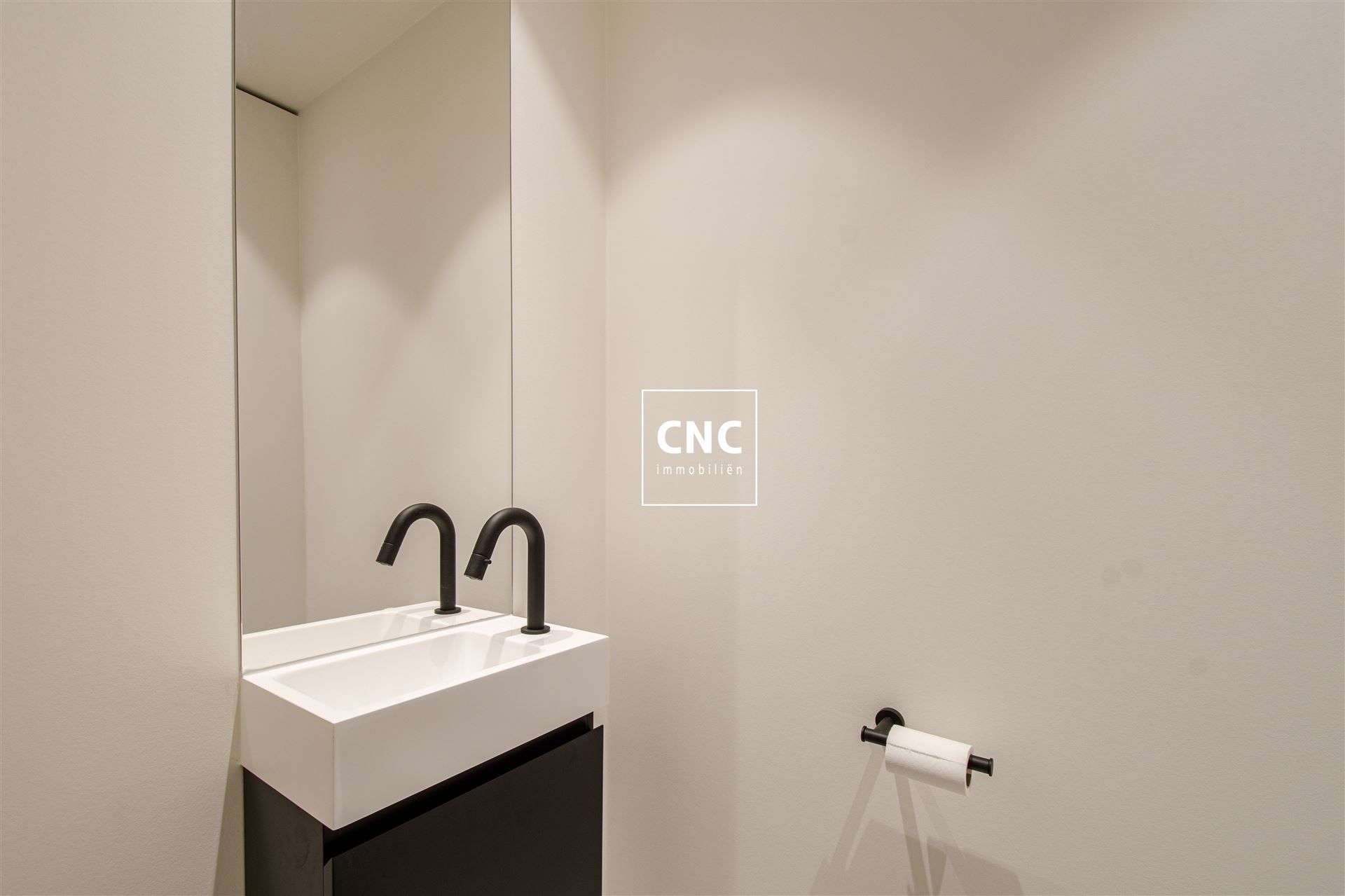 Luxueus en modern gerenoveerd appartement met wijds frontaal zeezicht aan het Albertstrand! Parking mogelijk in nabije omgeving. foto 13