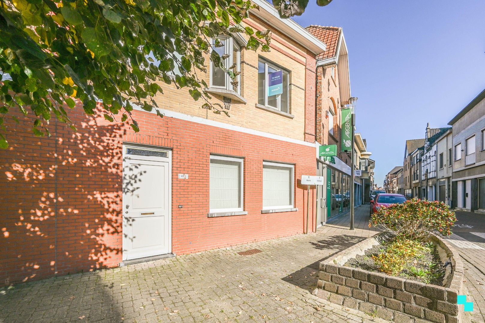 Goed onderhouden woning in het centrum van Oostrozebeke! foto 21