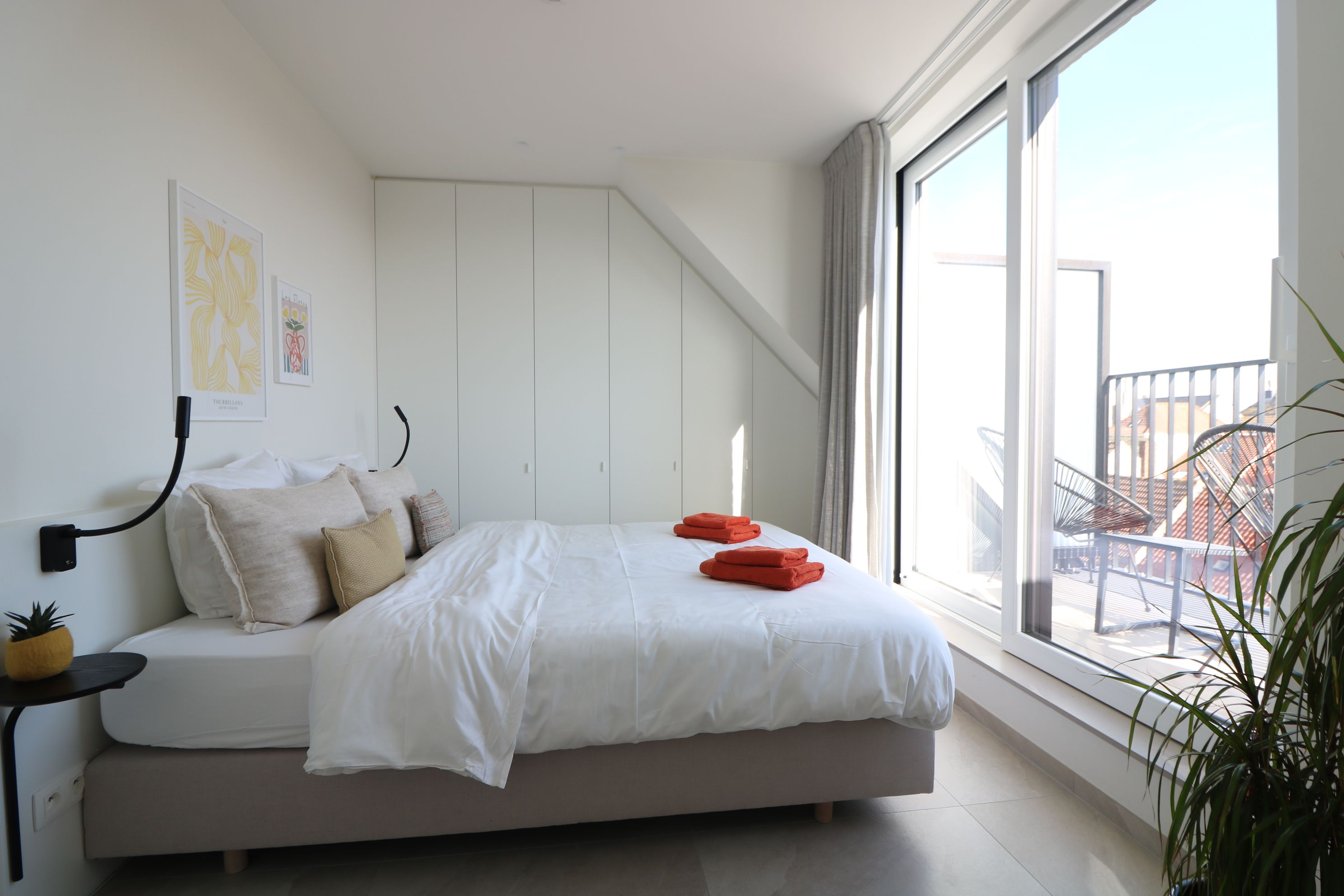 Luxueus, modern 3-slaapkamerappartement vlakbij Grote Markt foto 11