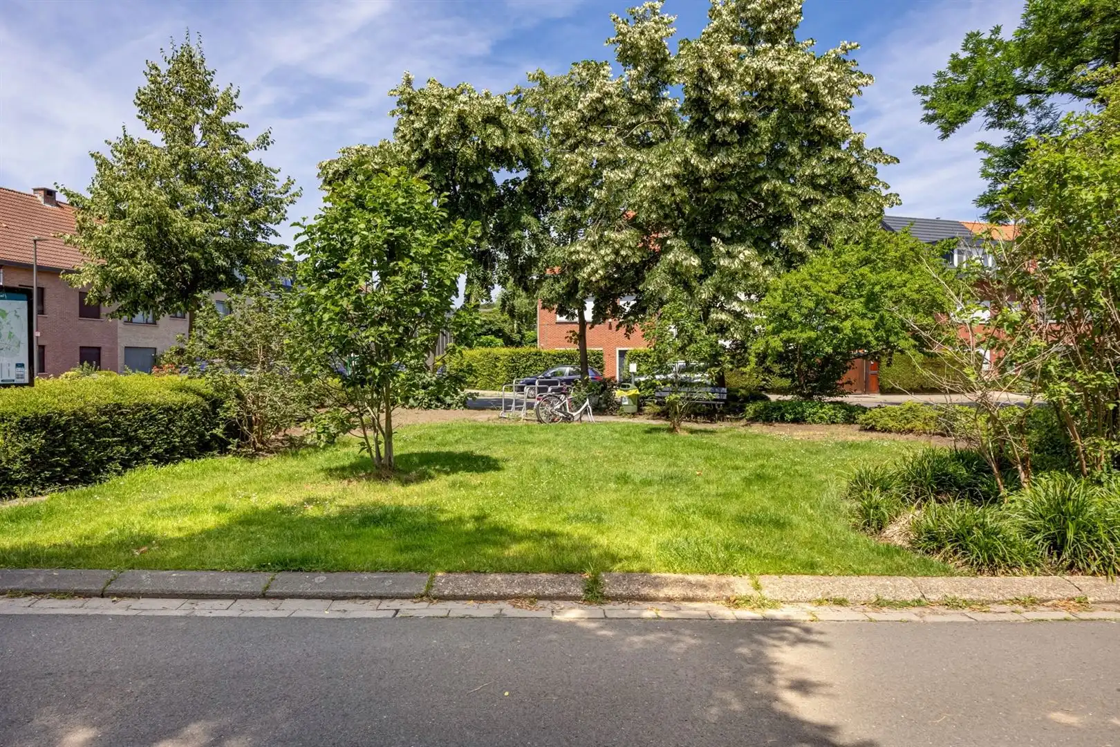 Gelijkvloers appartement met terras en parking op rustige locatie foto 23