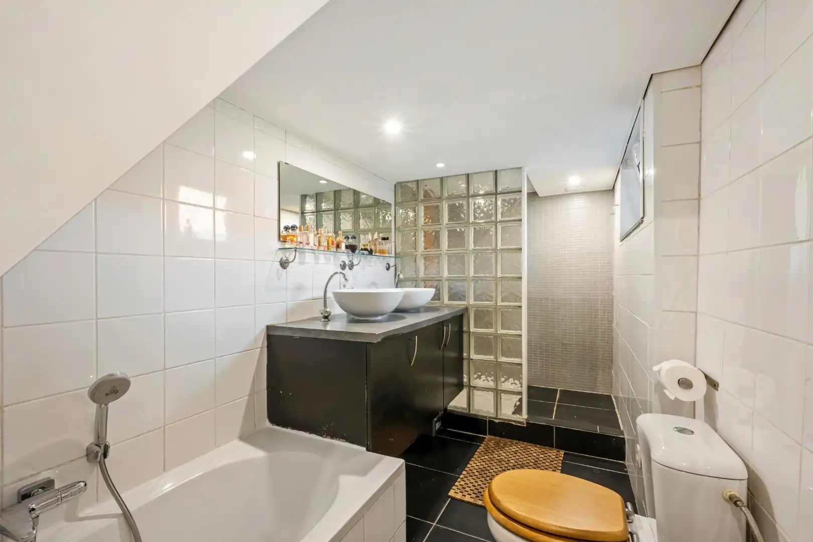 Instapklare woning met 3 slaapkamers, verzorgde tuin en EPC label B in Moorslede foto 14