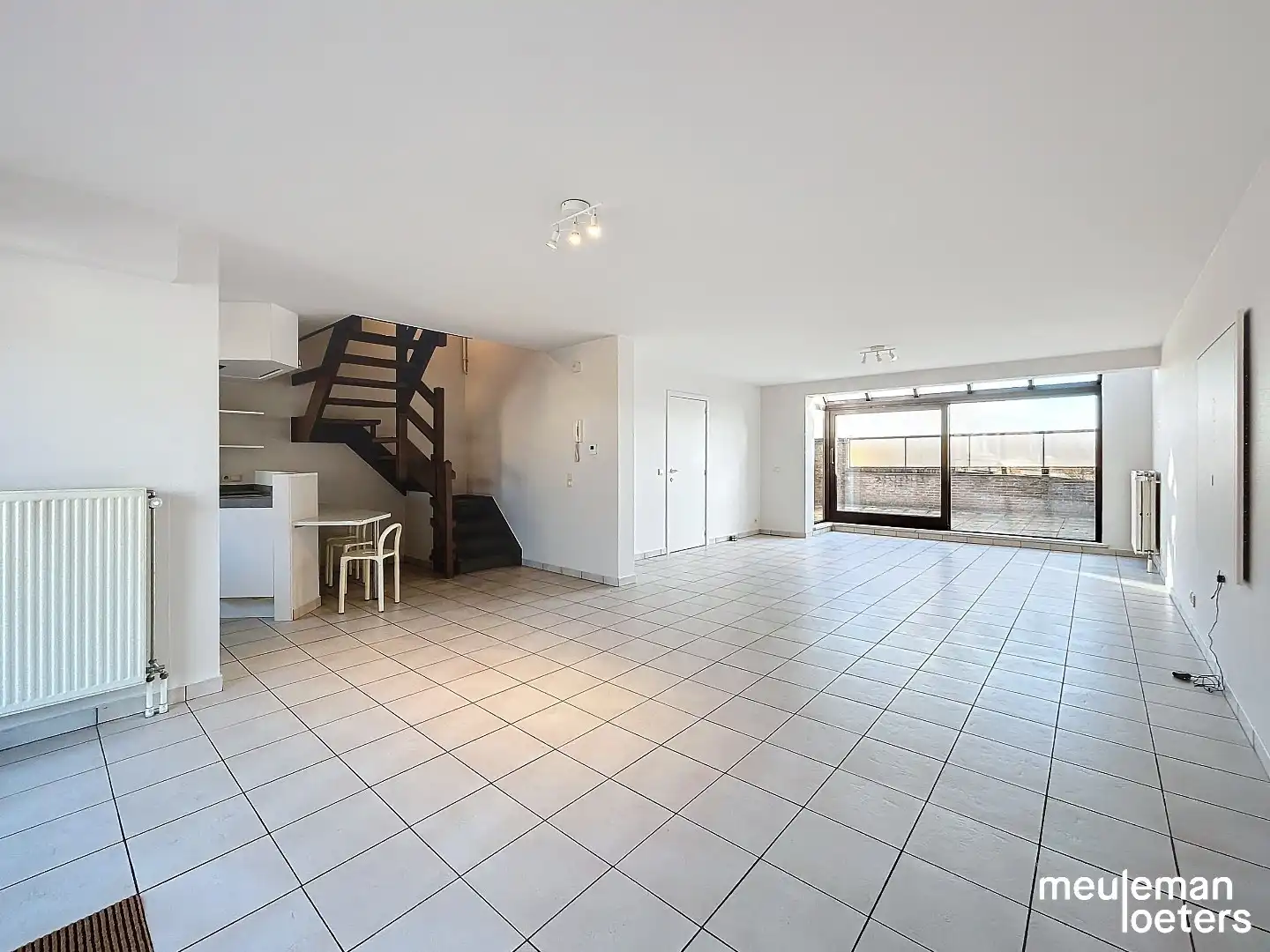 Ruim duplex appartement met garagebox foto 5