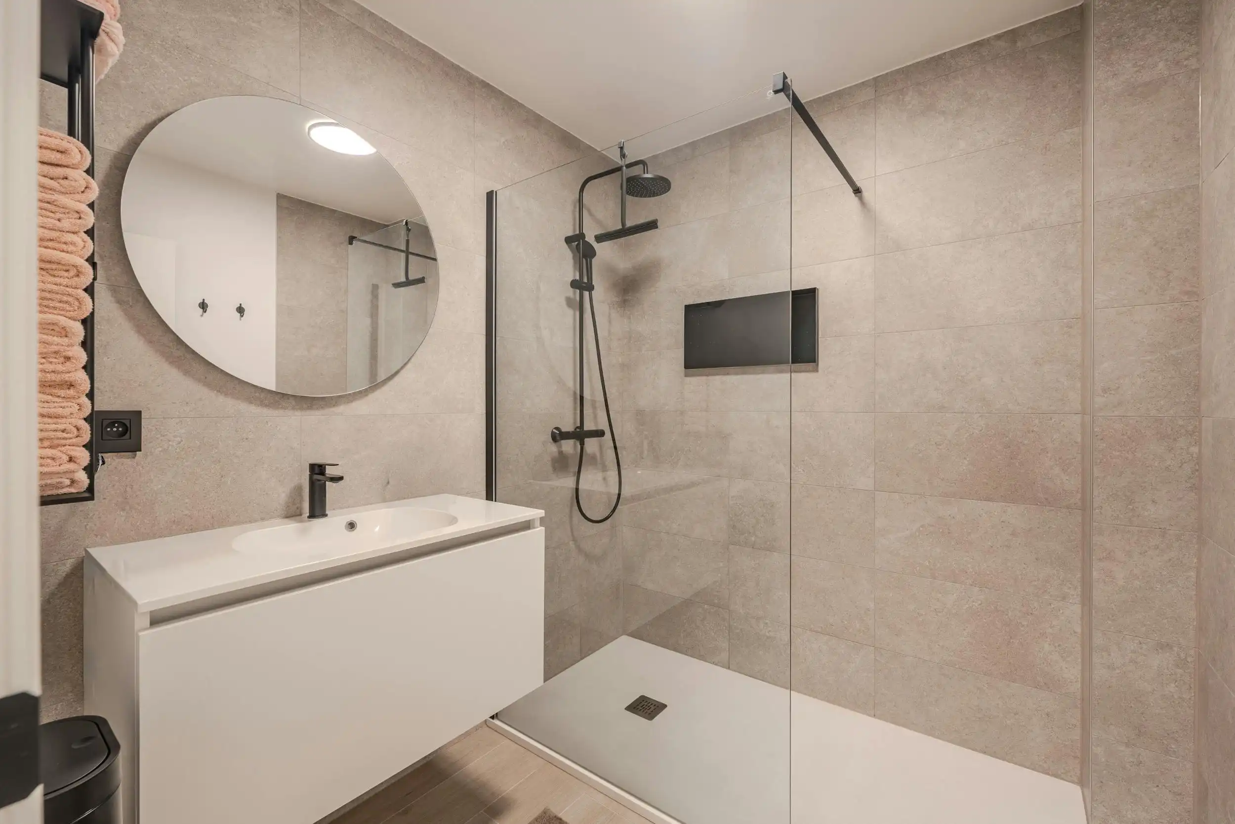 Lichtrijk appartement met aparte slaapruimte te Middelkerke! foto 12