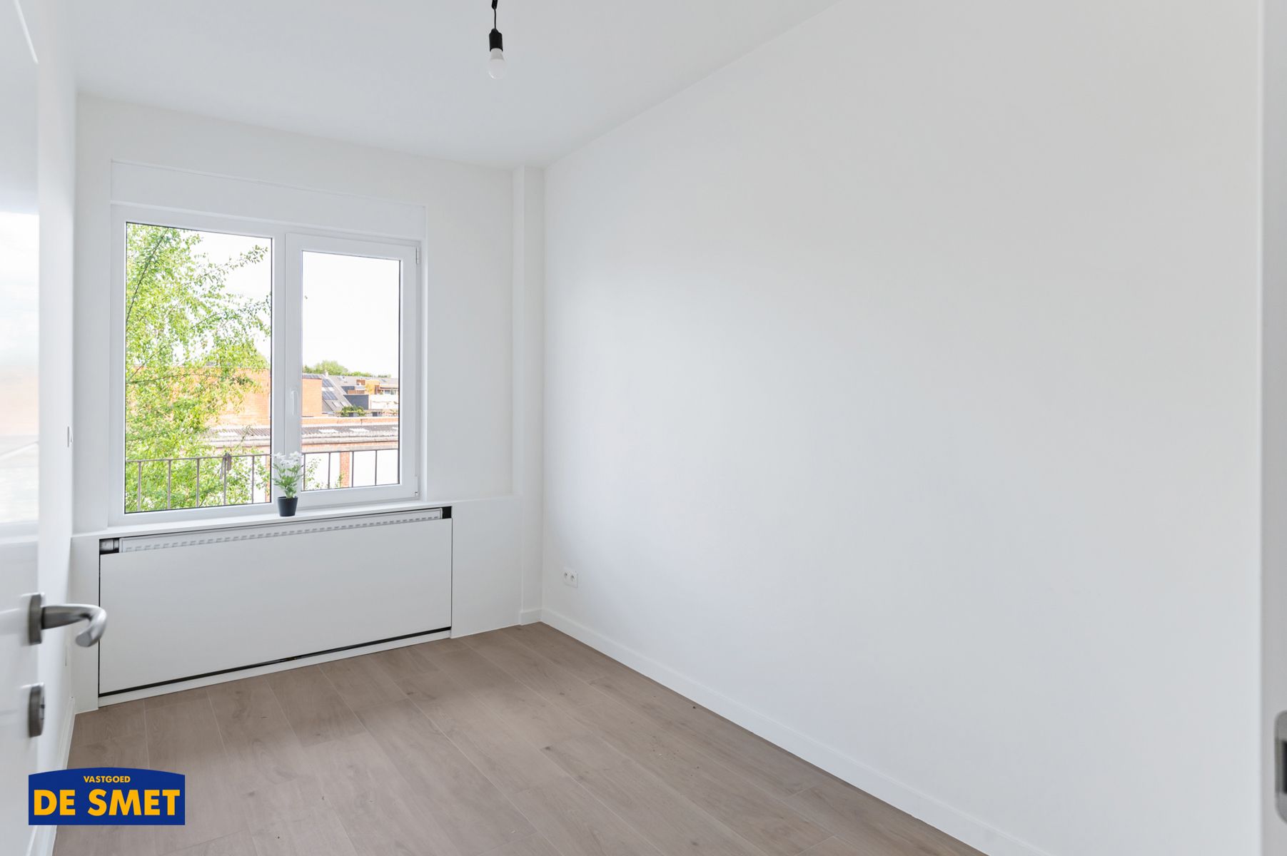 Volledig vernieuwd appartement met terras pal in het centrum foto 14
