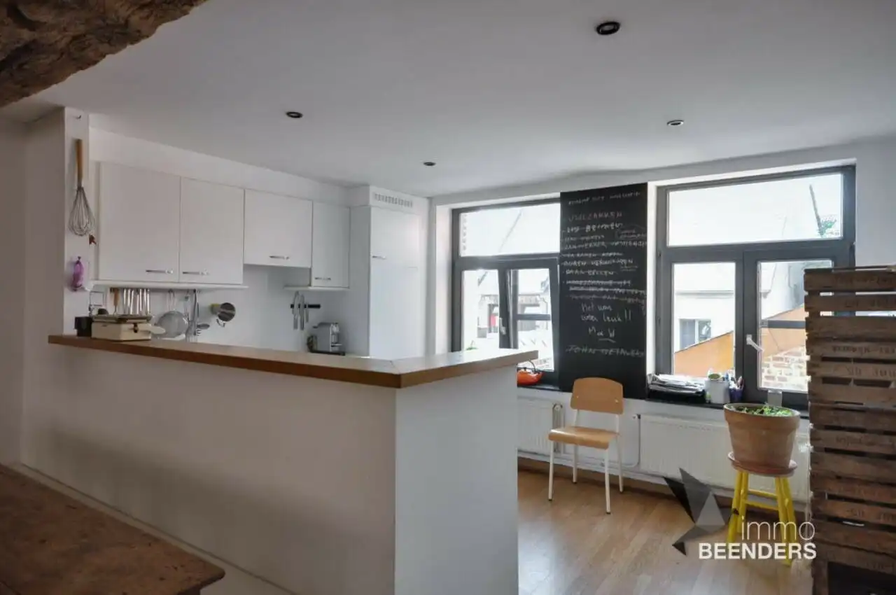 Verhuurd handelspand met duplex foto 3