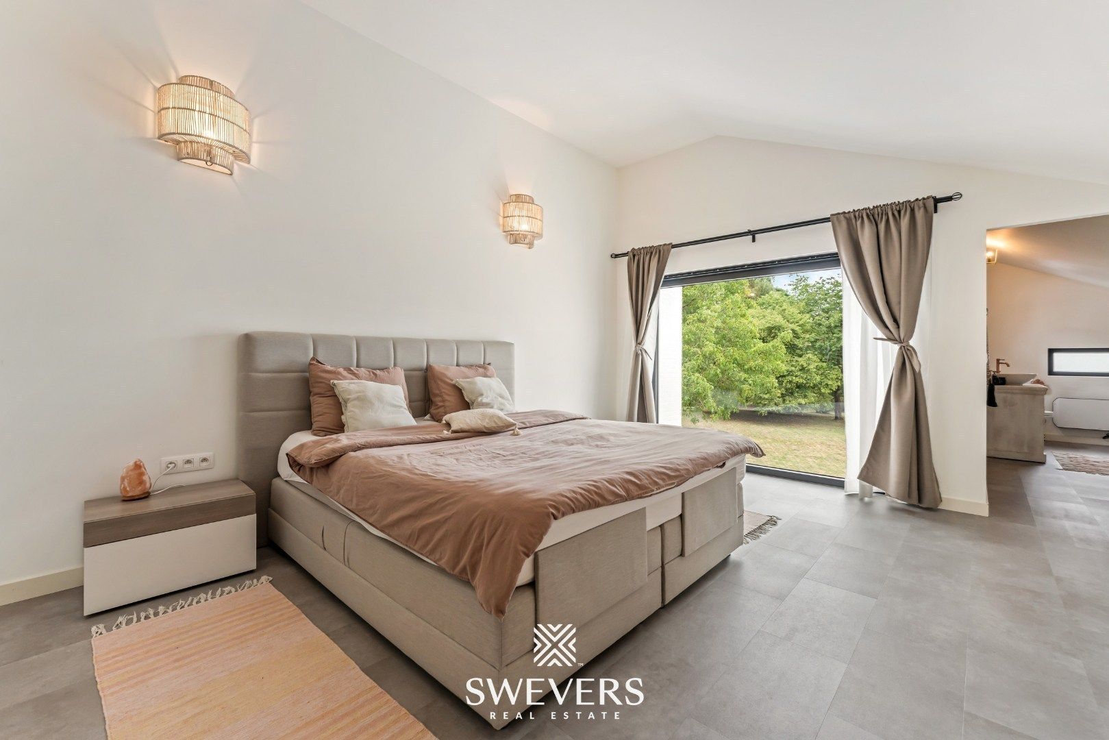 Ruime gerenoveerde villa (306m²) met praktijkmogelijkheden op ZW-perceel (24a68ca) foto 13