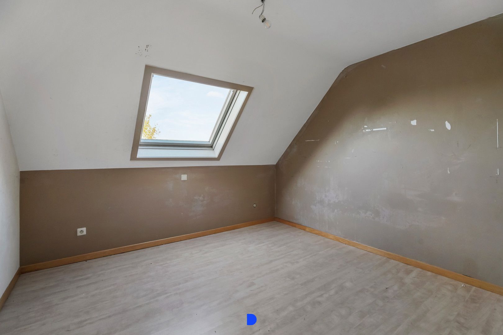 Halfopen woning met tuin in Oekene! foto 13