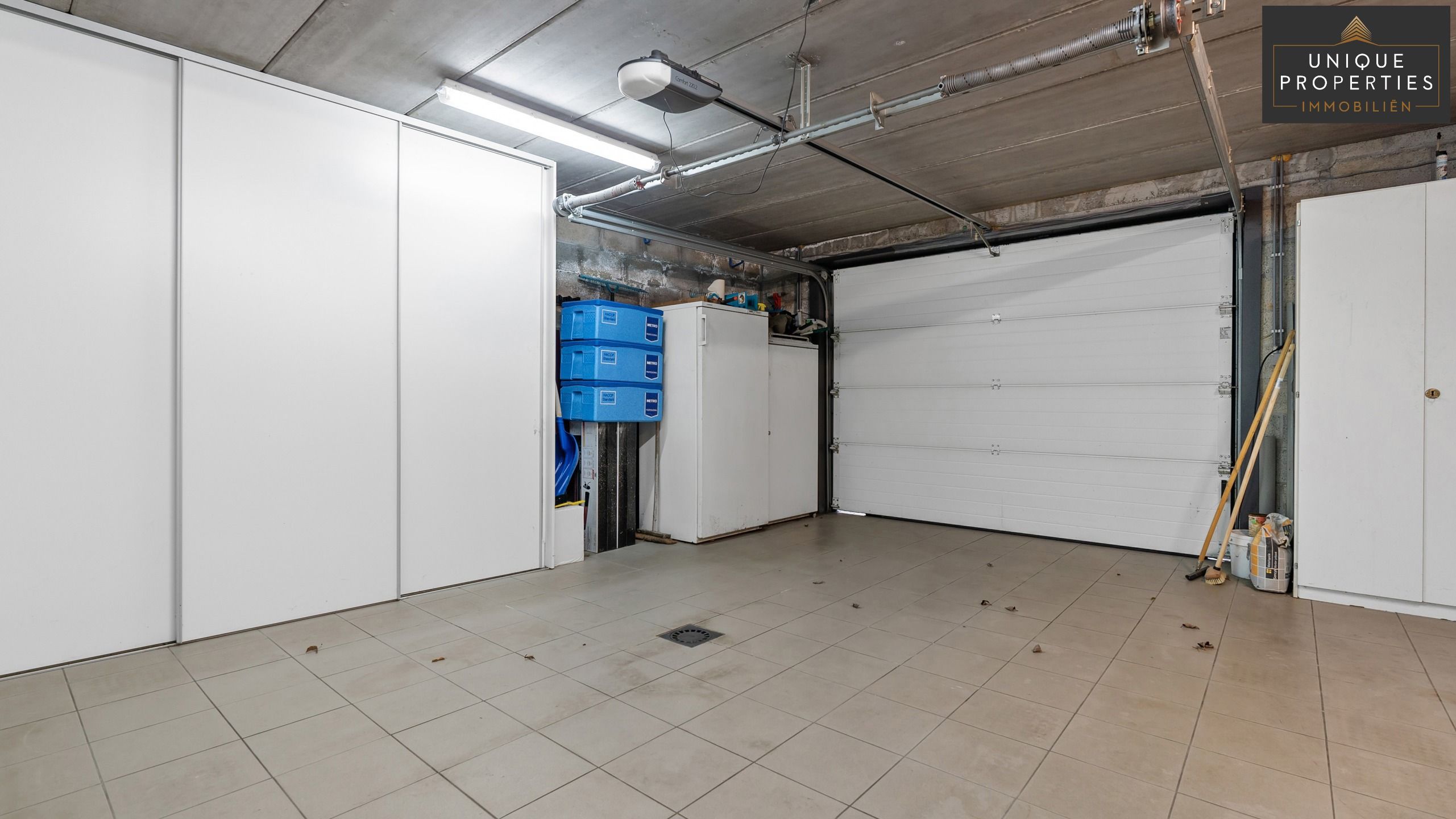 Gebouw te koop foto 30