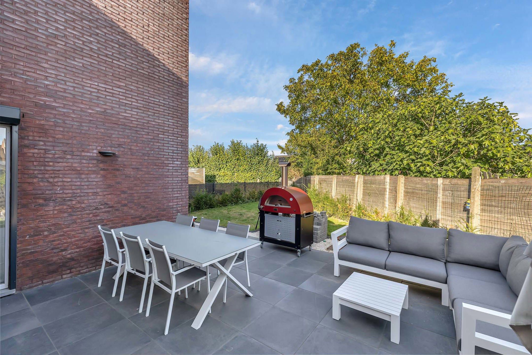 Recente woning op rustige locatie foto 17
