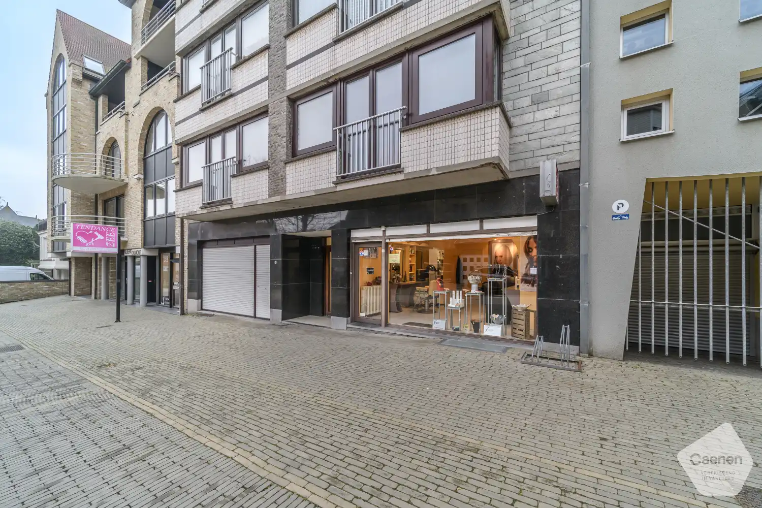 Te koop – Gelijkvloers handelspand met berging en woonmogelijkheid foto 2