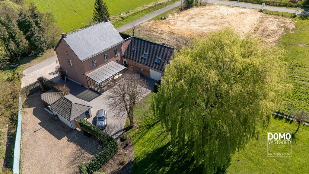 Ruime gerenoveerde woning met voldoende ruimte en tal van mogelijkheden foto 36