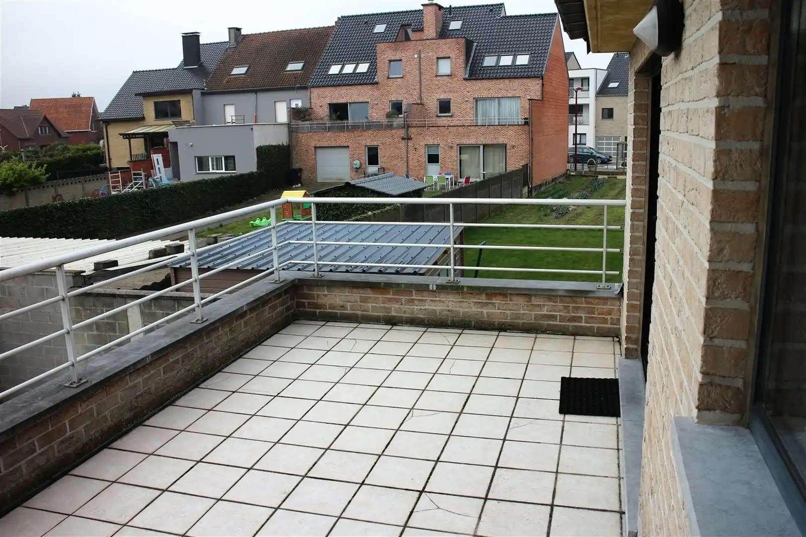  appartement:  groot terras 1ste verdiep bus 2 foto 10