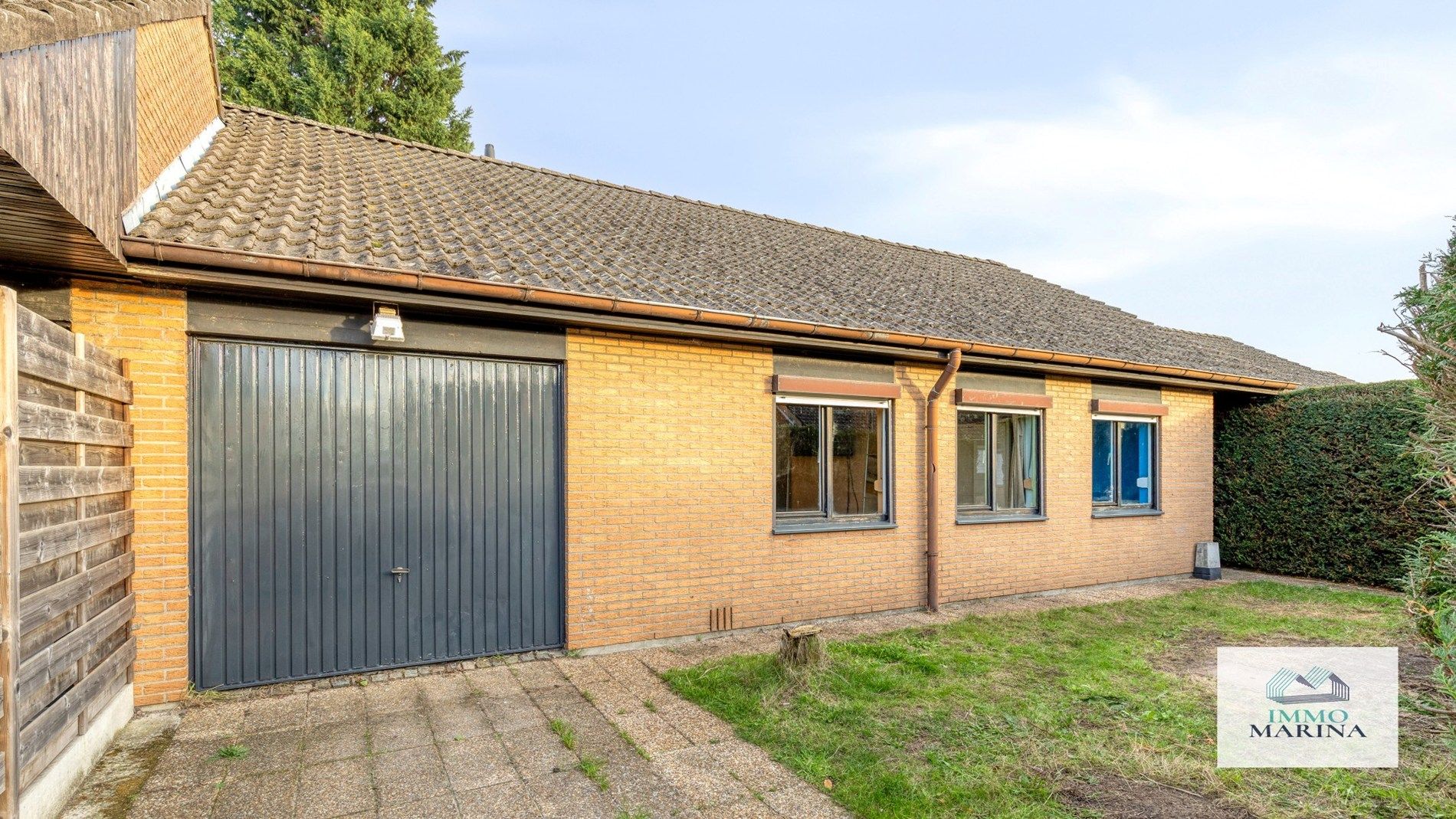 Rustig gelegen gelijkvloerse woning te Keerbergen. foto {{pictureIndex}}