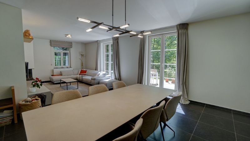 Instapklare villa van 265m² in pastorale stijl op 11 are 93 ca met mooie tuin foto 8