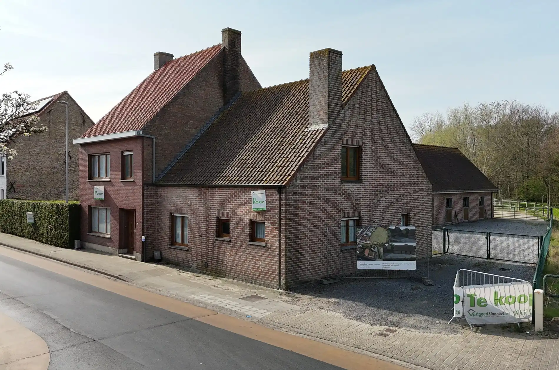 Alleenstaande woning met naastliggend stuk bouwgrond en weide te Eernegem foto 36