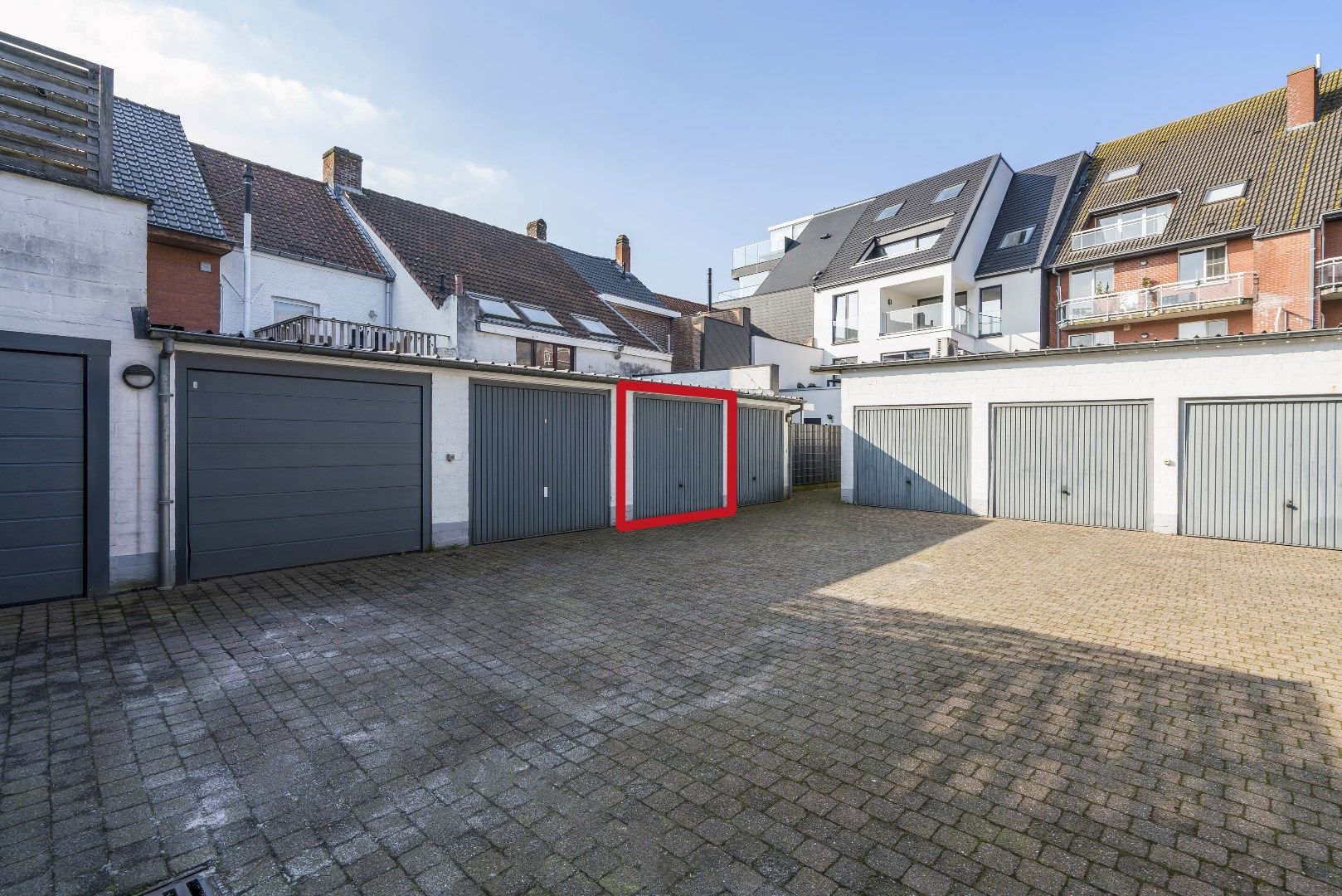 Lichtrijke tussenwoning met 3 slpk (en garage), Torhout foto 17