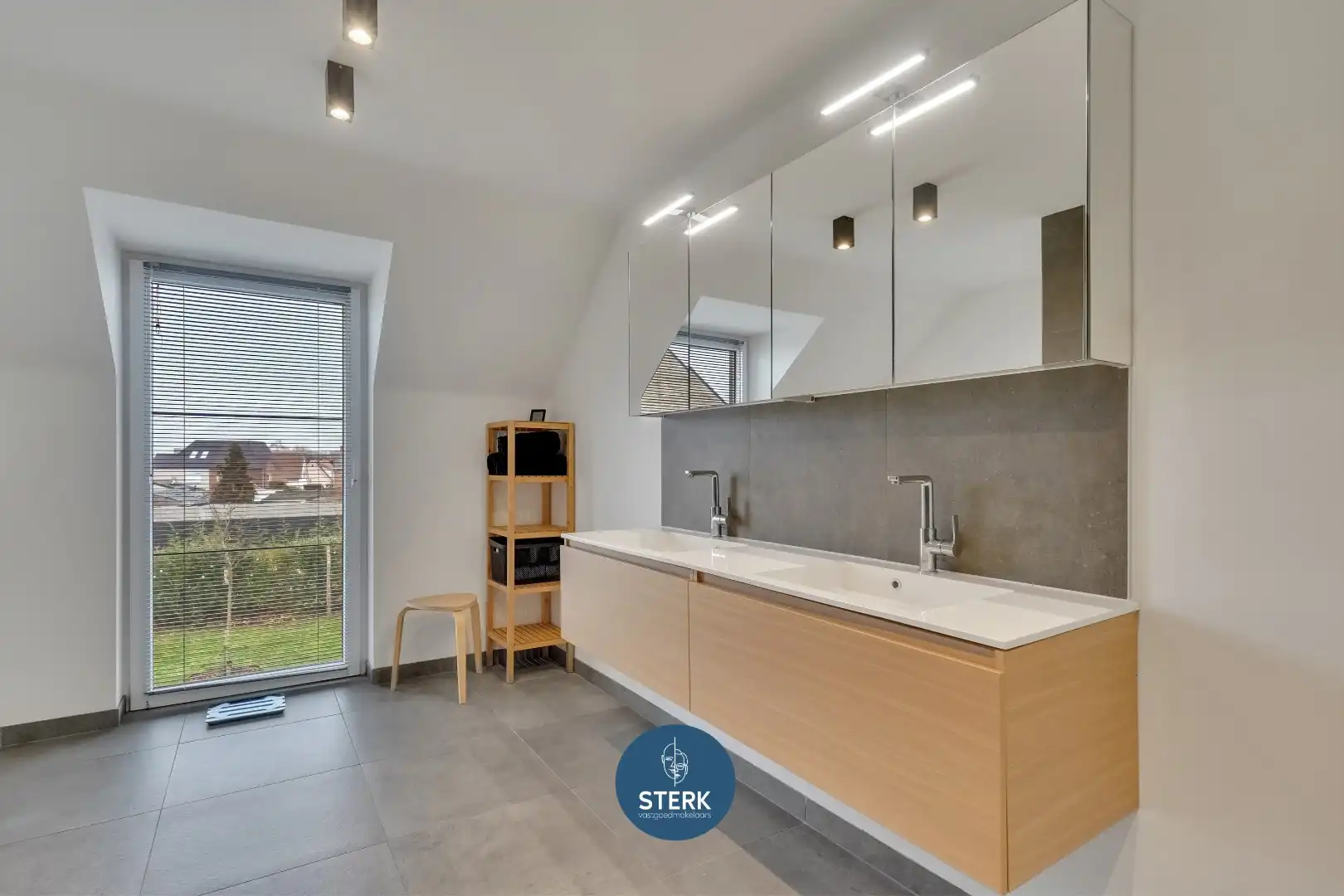 ENERGIEZUINIGE GEZINSWONING OP EEN RESIDENTIËLE LOCATIE TE LANAKEN ! foto 16