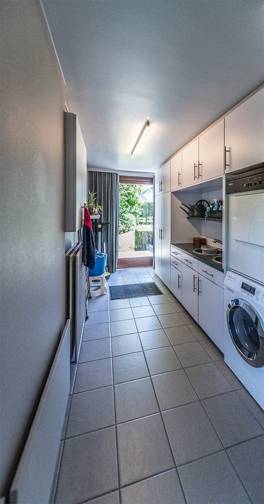 Ruime en exclusieve villa met 5 slaapkamers op perceel van 40 are foto 11