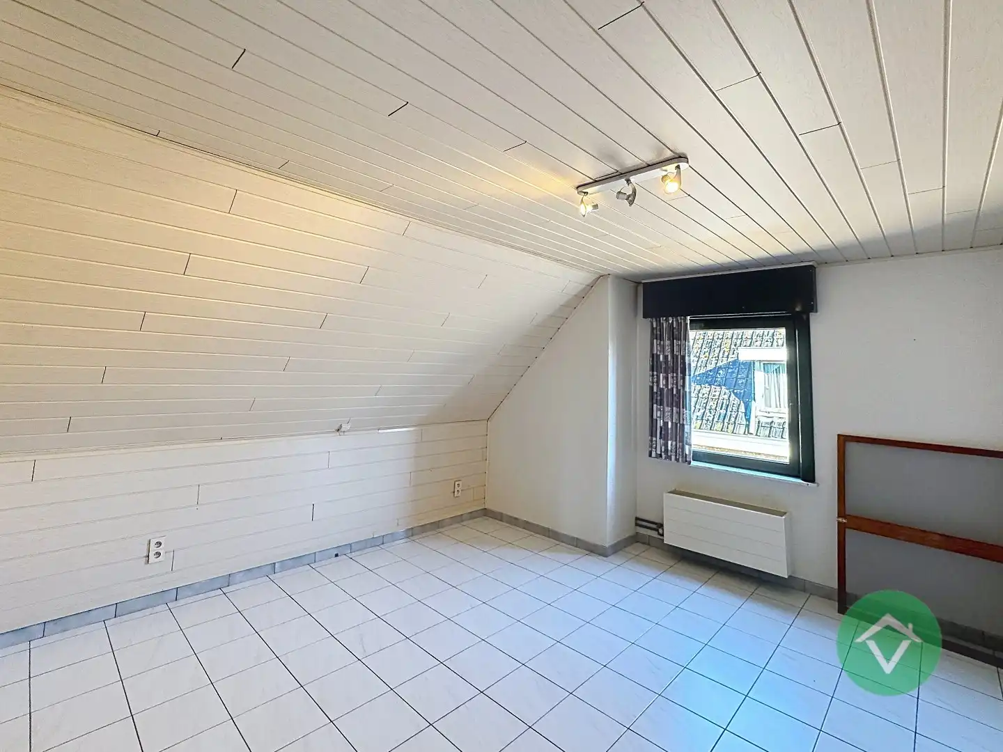 Ruime open bebouwing te huur in Eernegem foto 12