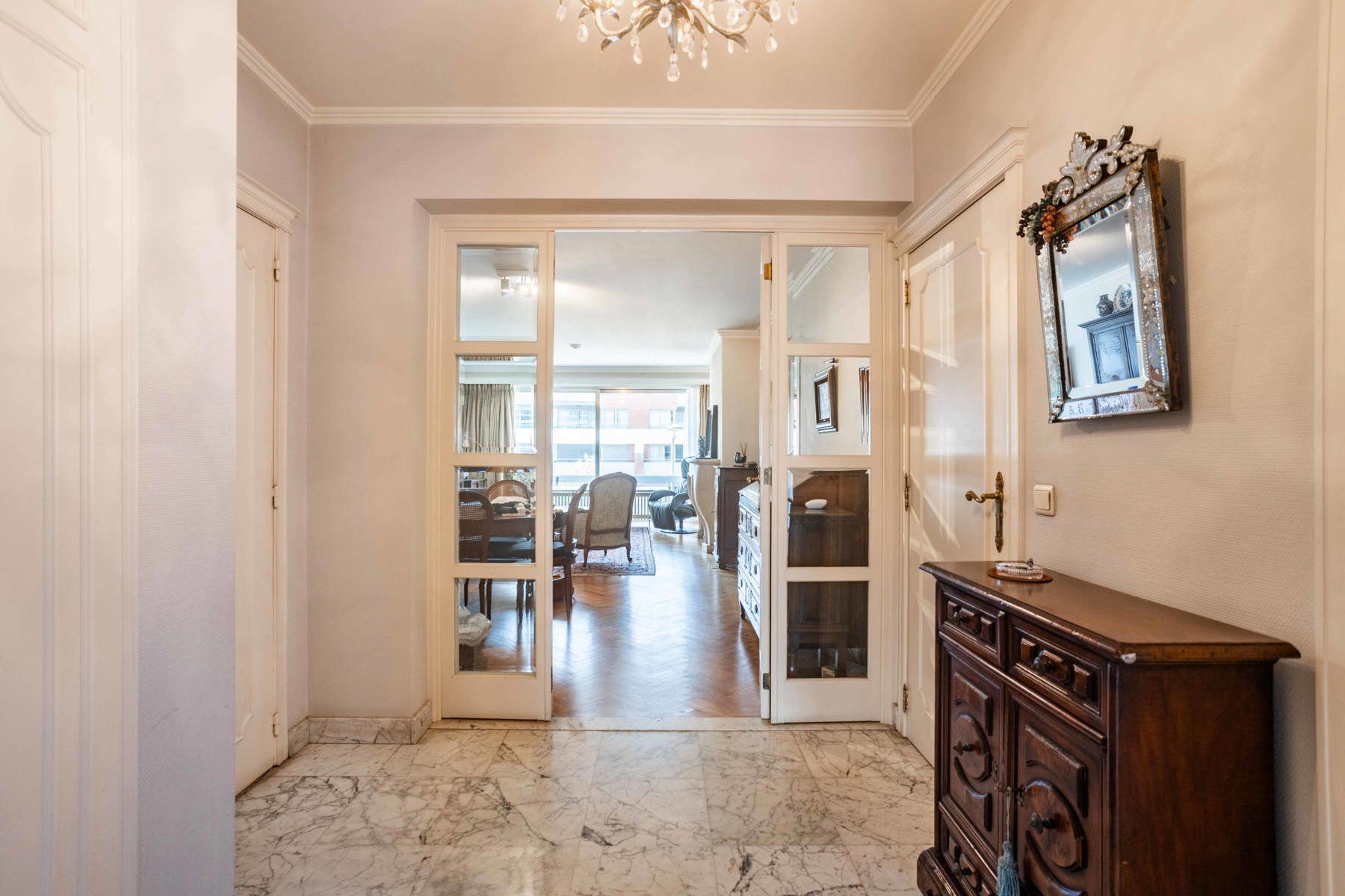 Appartement met staanplaats en garagebox in centrum Ninove foto 5