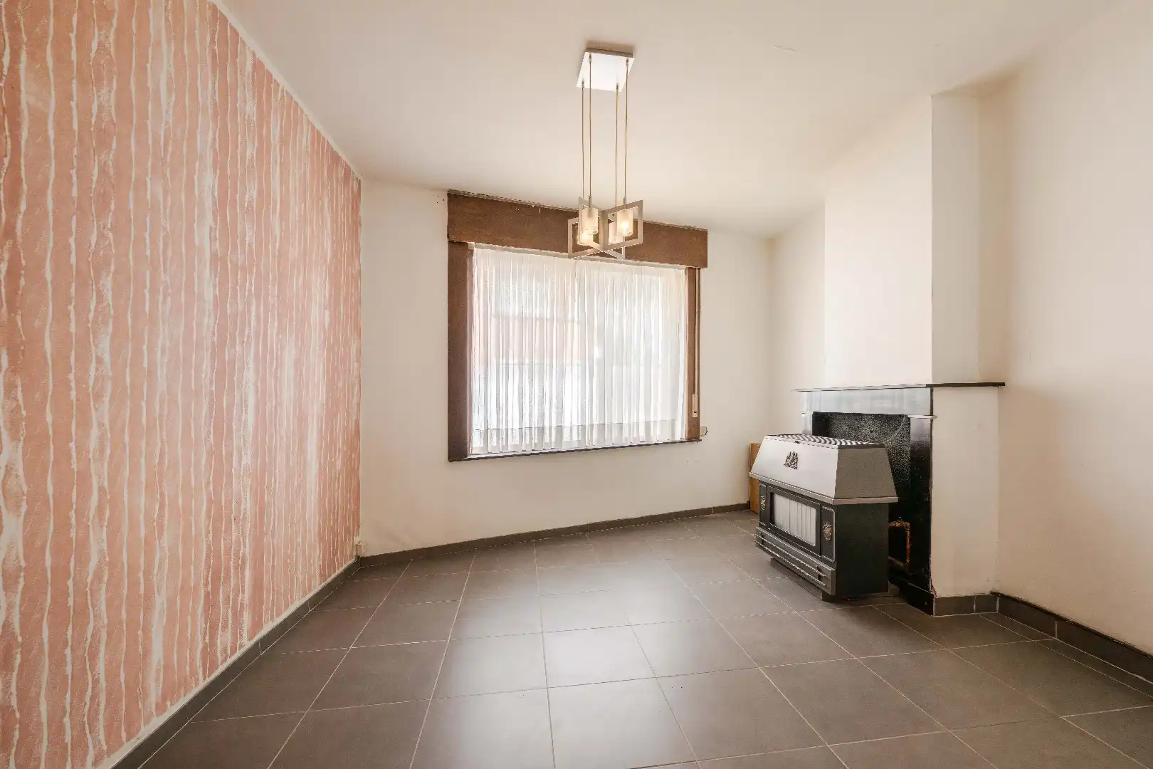 TE RENOVEREN WONING MET TRAL VAN POTENTIEEL IN AARSELE foto 5