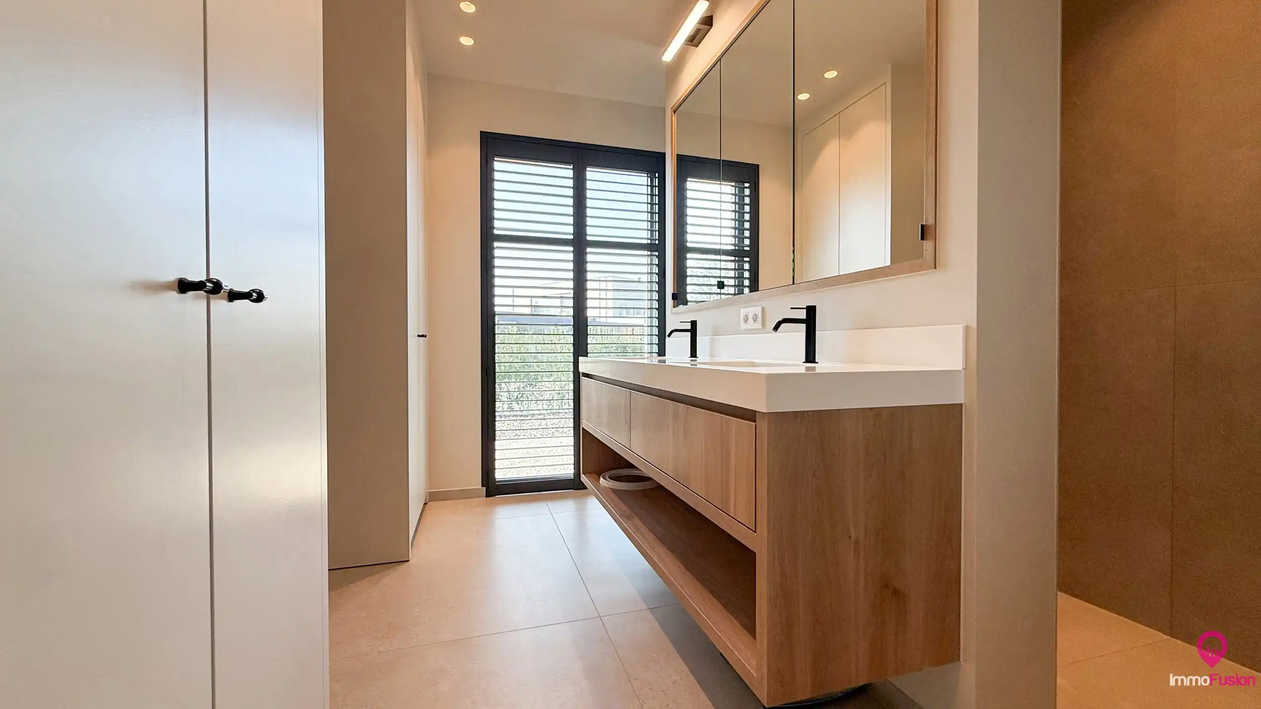 Luxueuze gelijkvloerse nieuwbouwwoning in pastorijstijl foto 26