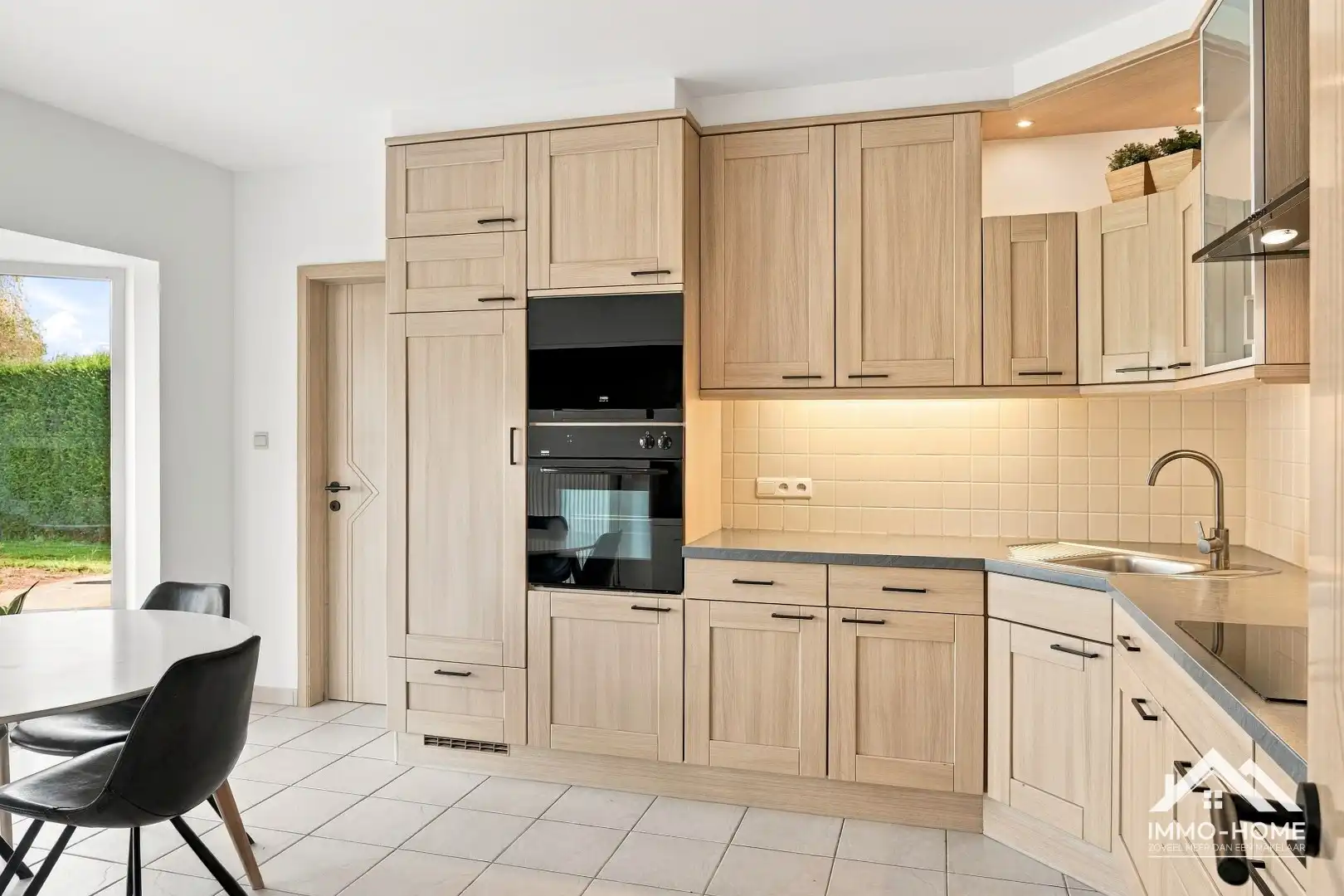 Knappe vrijstaande woning met ruime grond op landelijke ligging!  foto 12