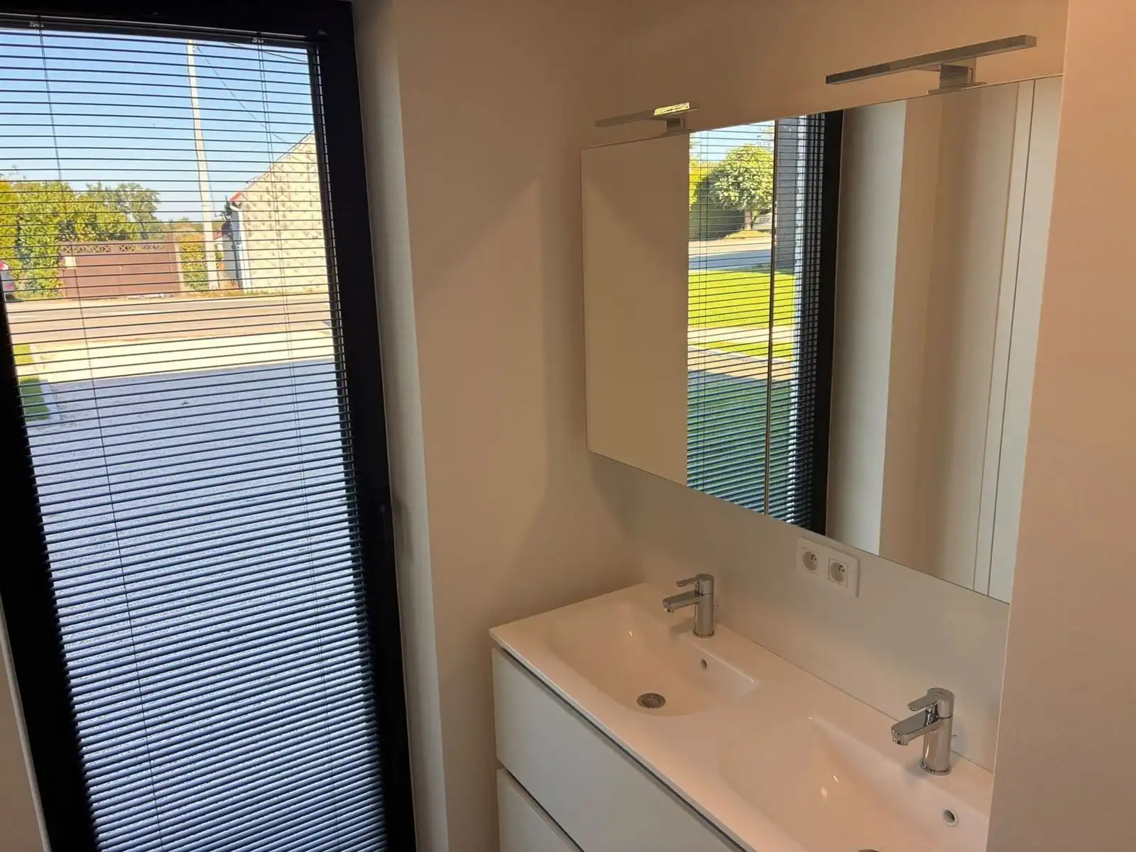 Nieuwbouw appartement met 2 slaapkamers terras tuin en staanplaats   foto 11