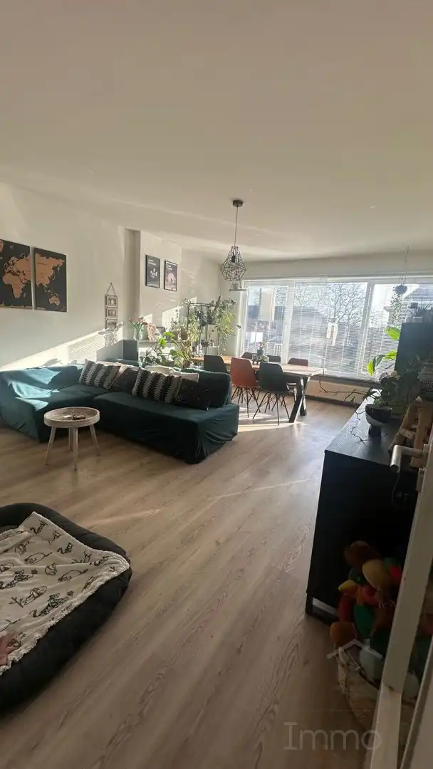 Gelijkvloers appartement met tuin en garage foto 2