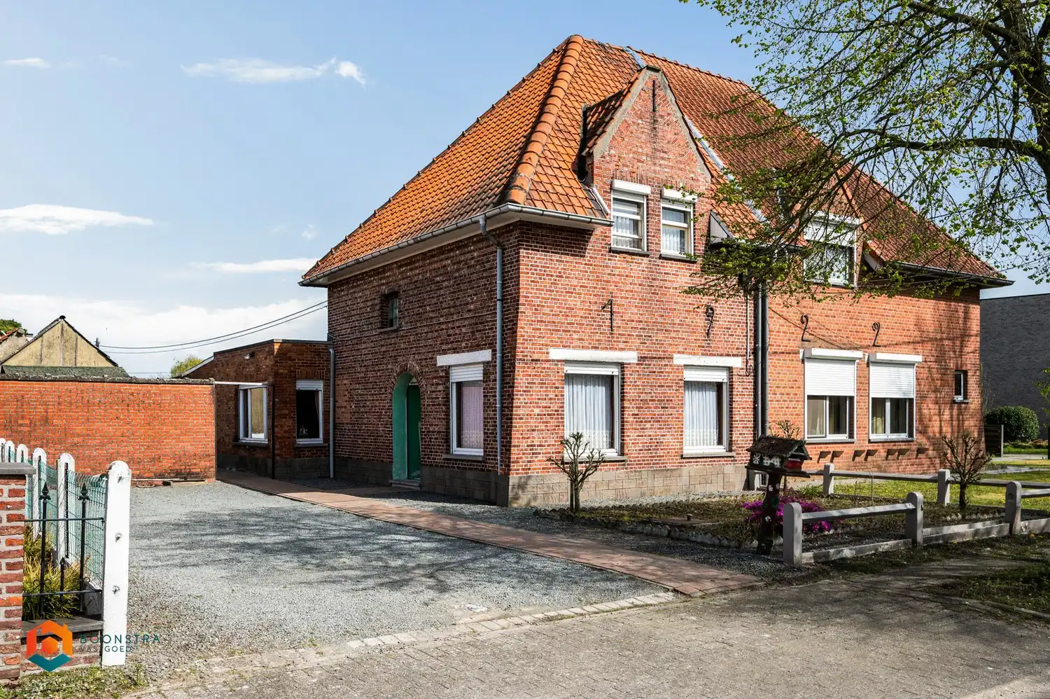 Hoofdfoto van de publicatie: Te renoveren woning op toplocatie te Putte