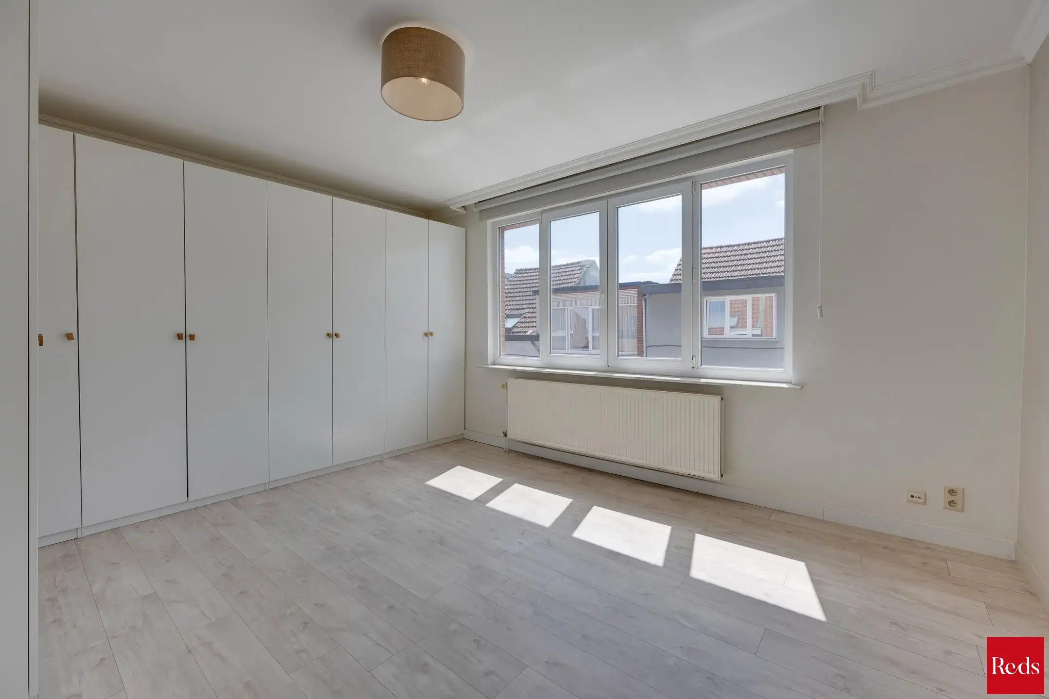 Rustig gelegen gezinswoning met 30 m² terras foto 20