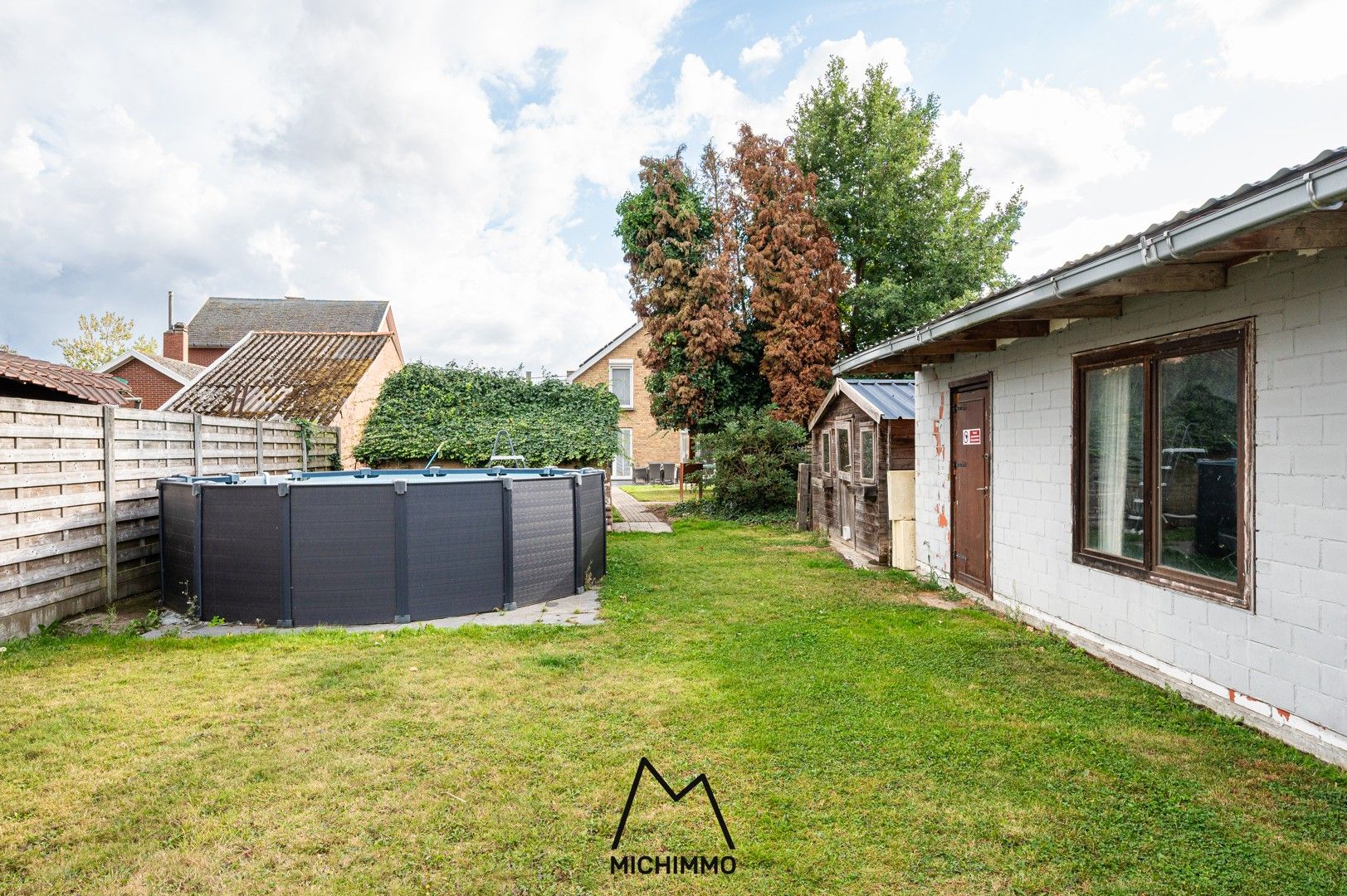 Open bebouwing met drie slaapkamers, grote tuin en EPC C (240 kWh) foto 5