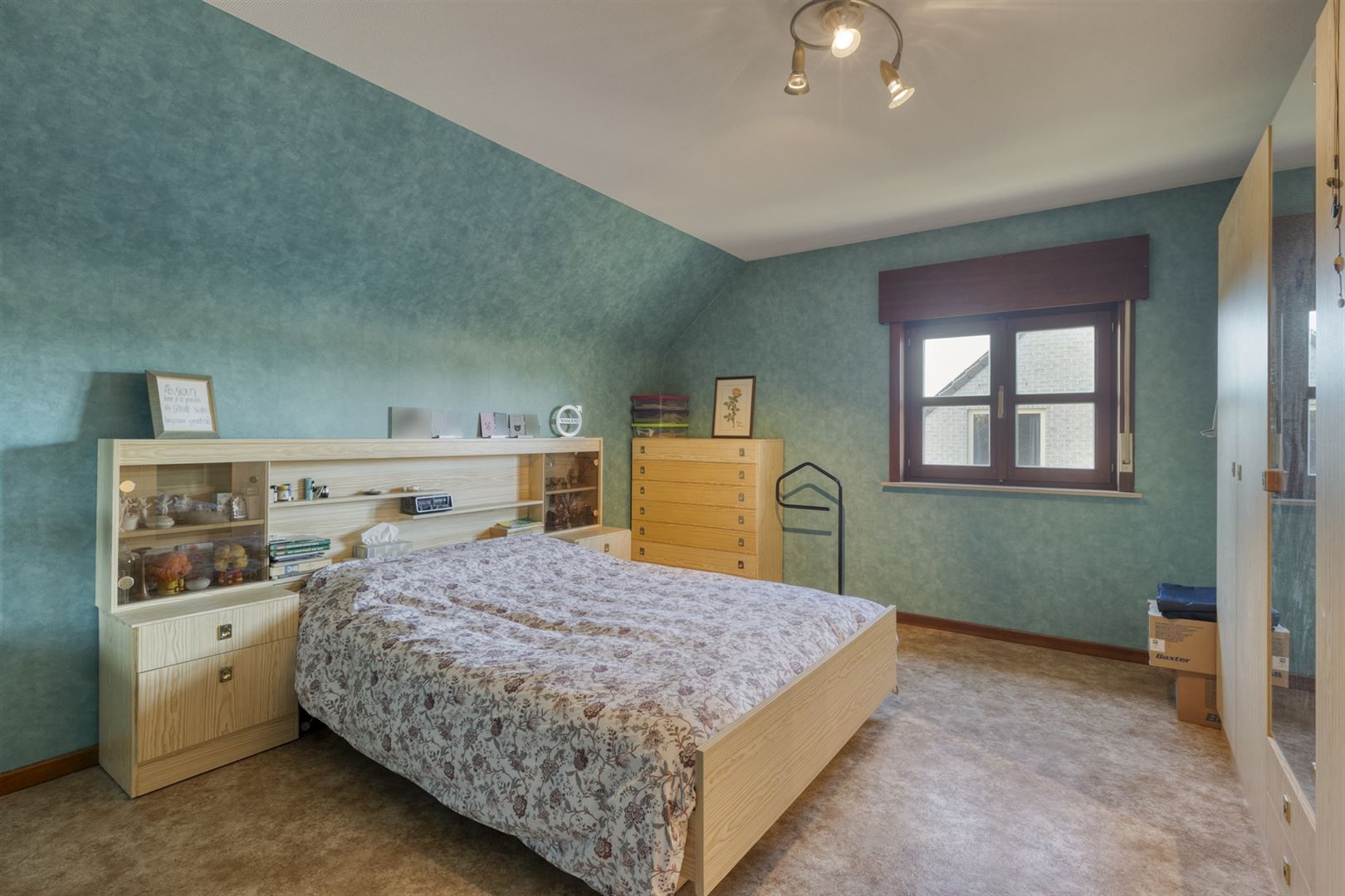 Goed onderhouden open bebouwing gelegen op 1.170 m² met 4 slaapkamers. foto 11