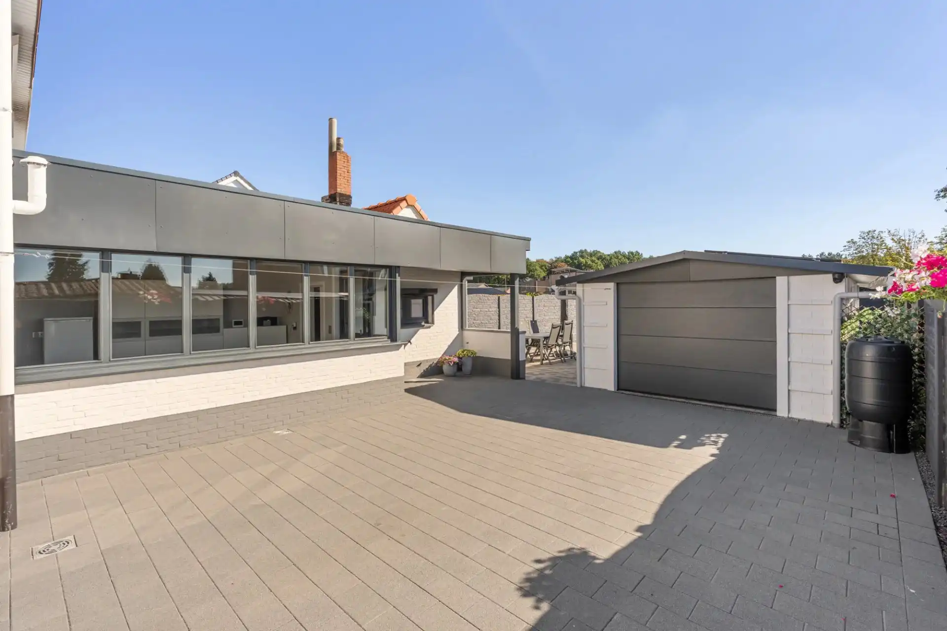 Vernieuwde woning te Helchteren foto 18