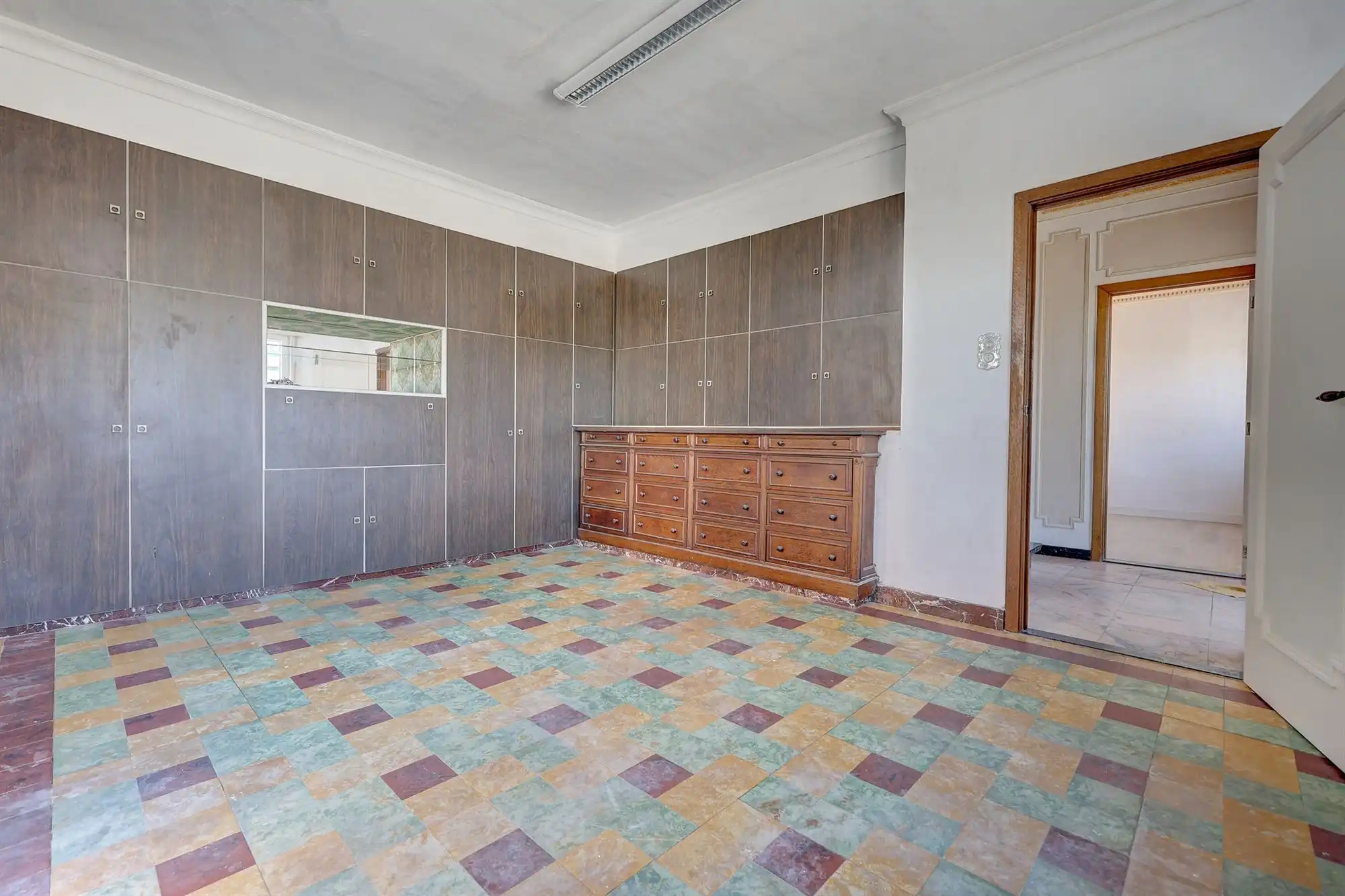 Ruime woning met magazijn van 302m²+ winkel foto 15
