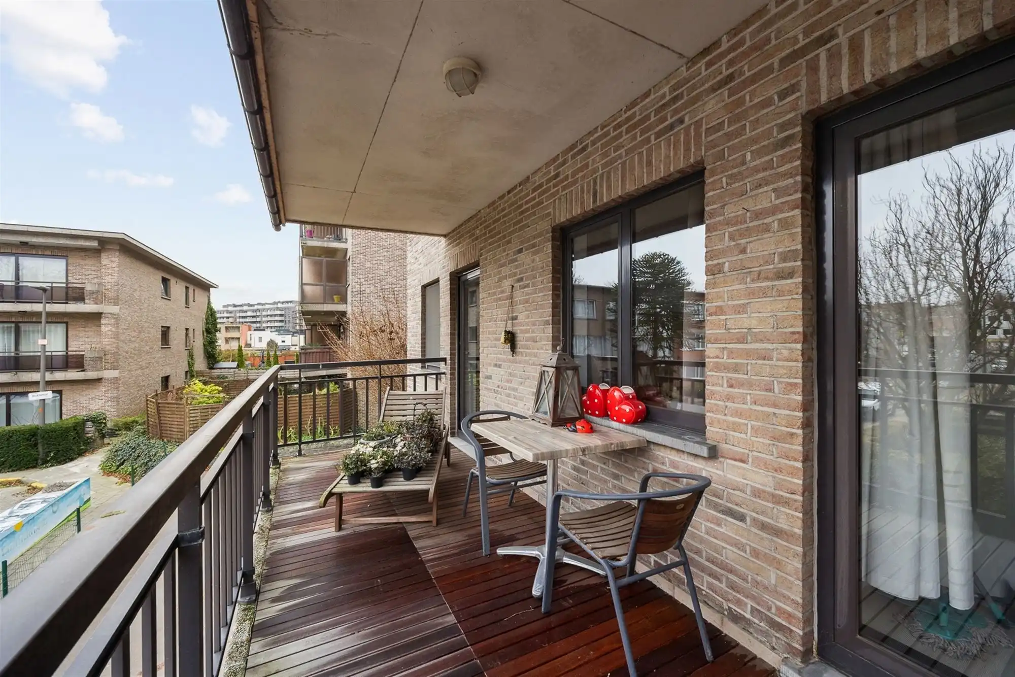 Ruim appartement met 2 à 3 slaapkamers en groot terras foto 19
