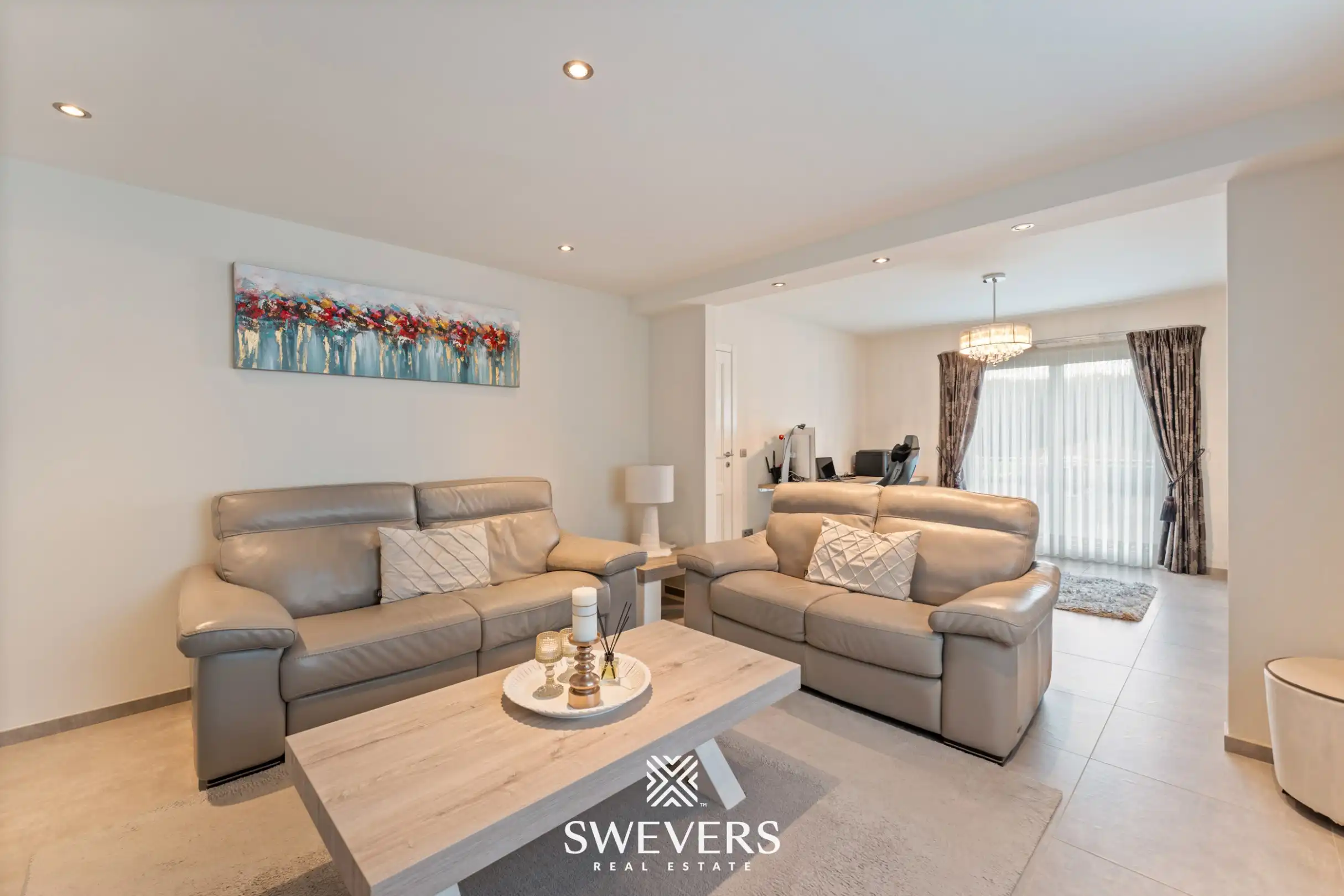 Royale kangoeroewoning met zwembad en dubbele garage foto 23