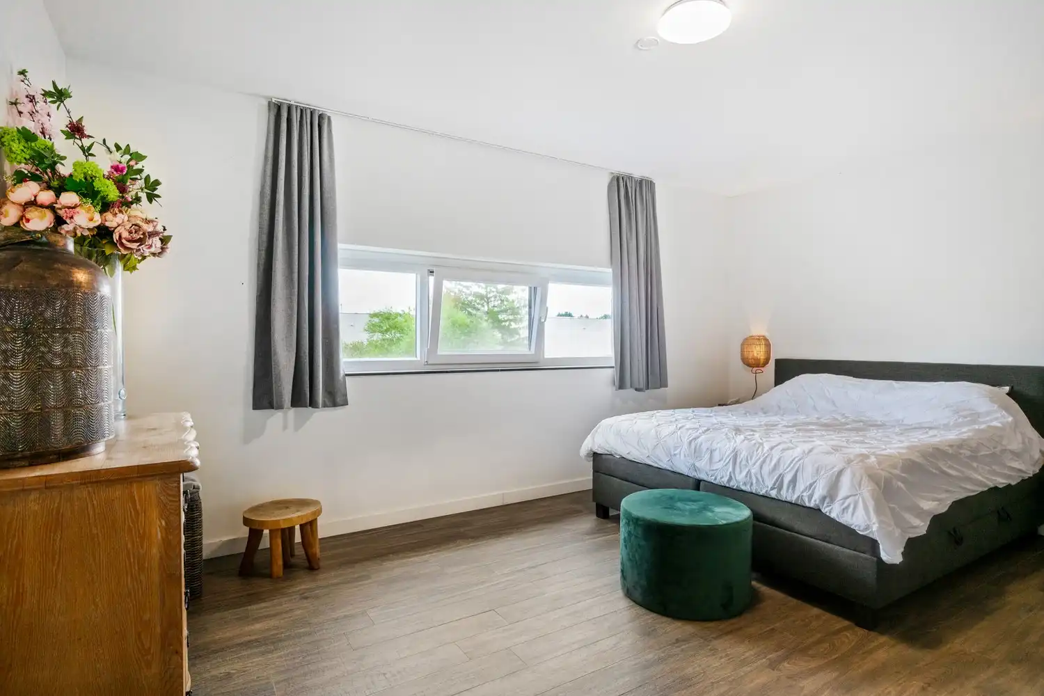 Instapklare energiezuinige villa met 4 zeer ruime slpkrs en ruime inpandige garage op 1006m2 foto 22