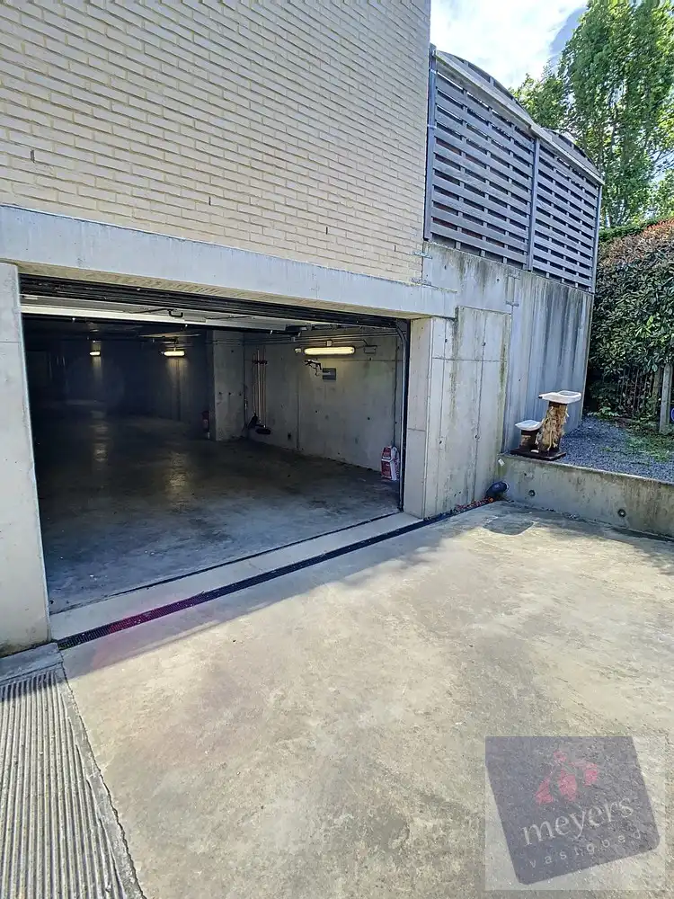 Halfopen bebouwing met tuin in rustige woonwijk te Borgloon foto 15