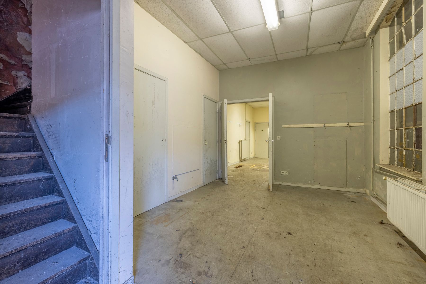 Te renoveren herenwoning met 5 tot 7 slpk en groot magazijn foto 14