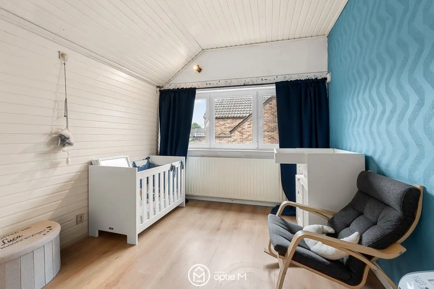 VERRASSEND RUIME HALFOPEN WONING MET 361 M², 5 SLAAPKAMERS EN TAL VAN MOGELIJKHEDEN foto 26