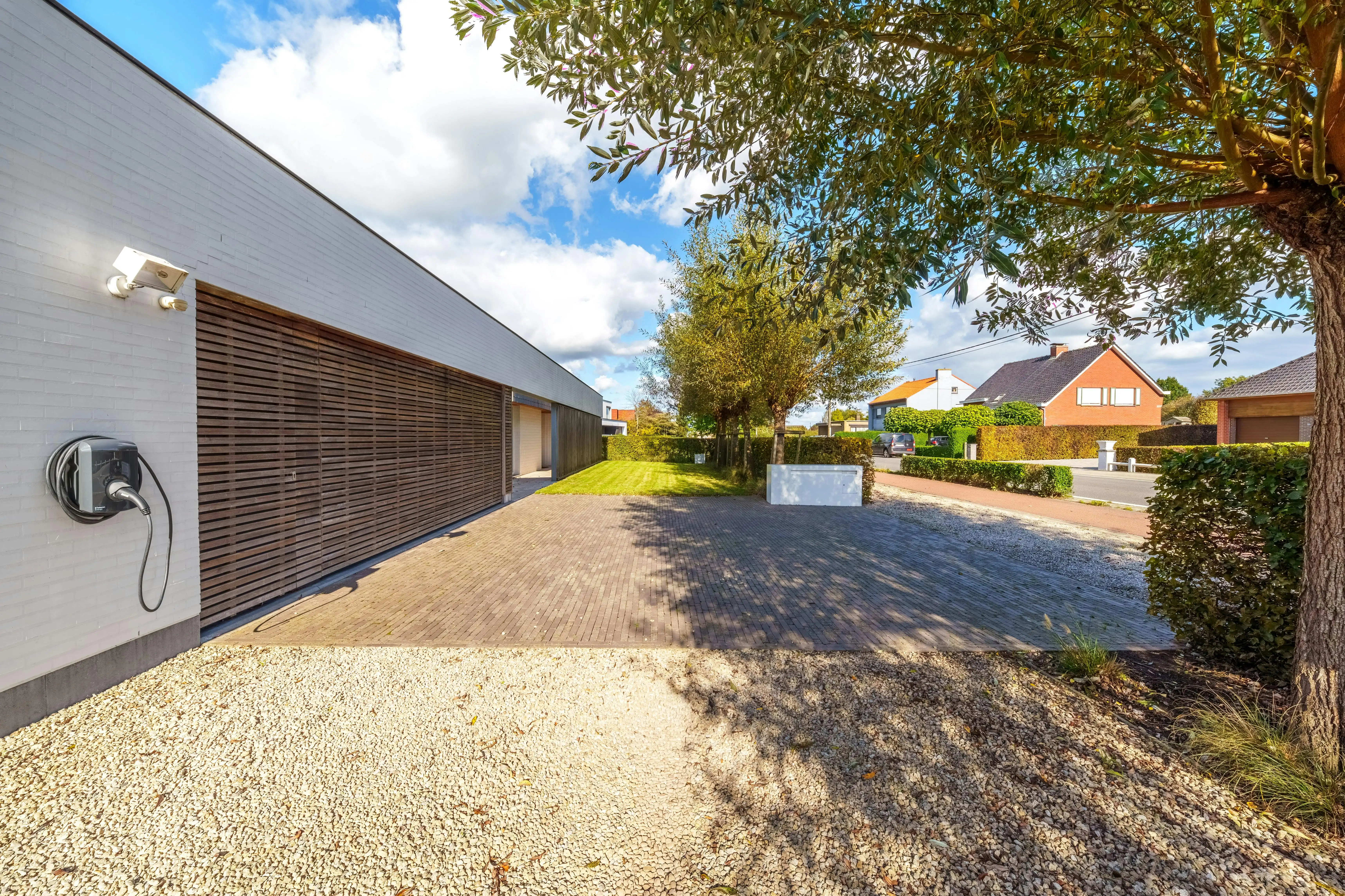 Architecturale villa met prachtige tuin te koop in Torhout foto 28