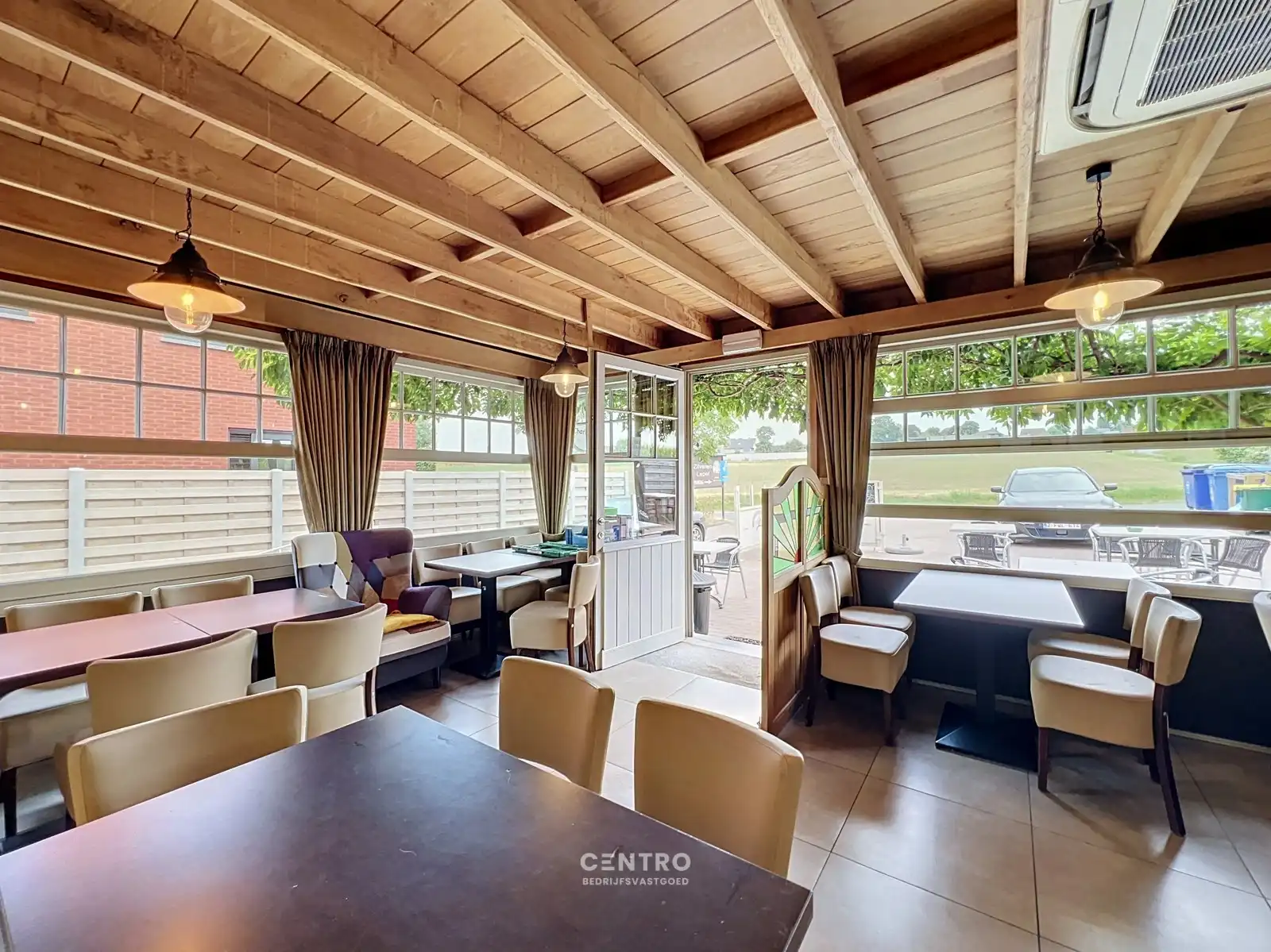 Prachtig, landelijk gelegen restaurant (150 couverts) op ± 3.400 m², VOLLEDIGE horeca-inboedel inbegrepen, met bewezen horeca-concept te HOOGLEDE! foto 23