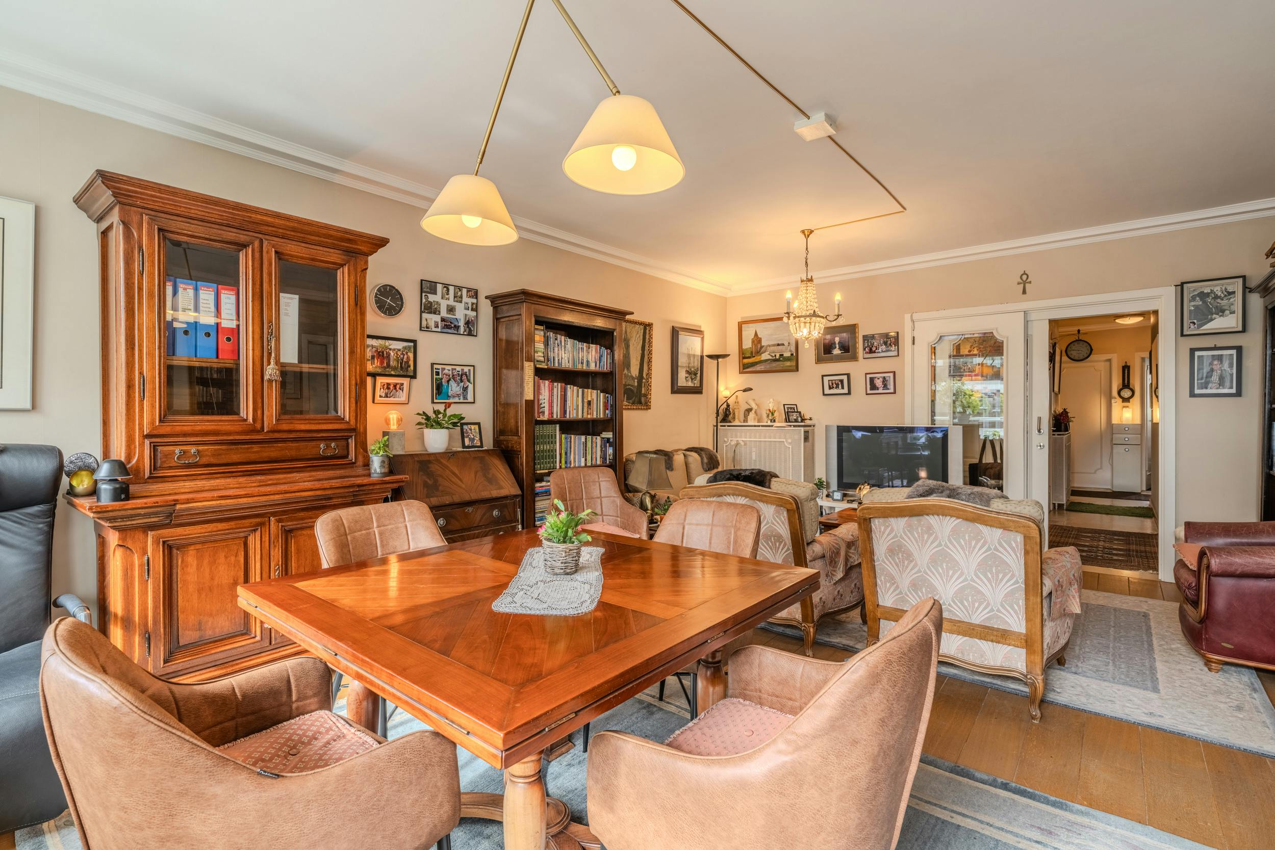 Lichtrijk appartement met 3 slaapkamers te koop te Oostende foto 5