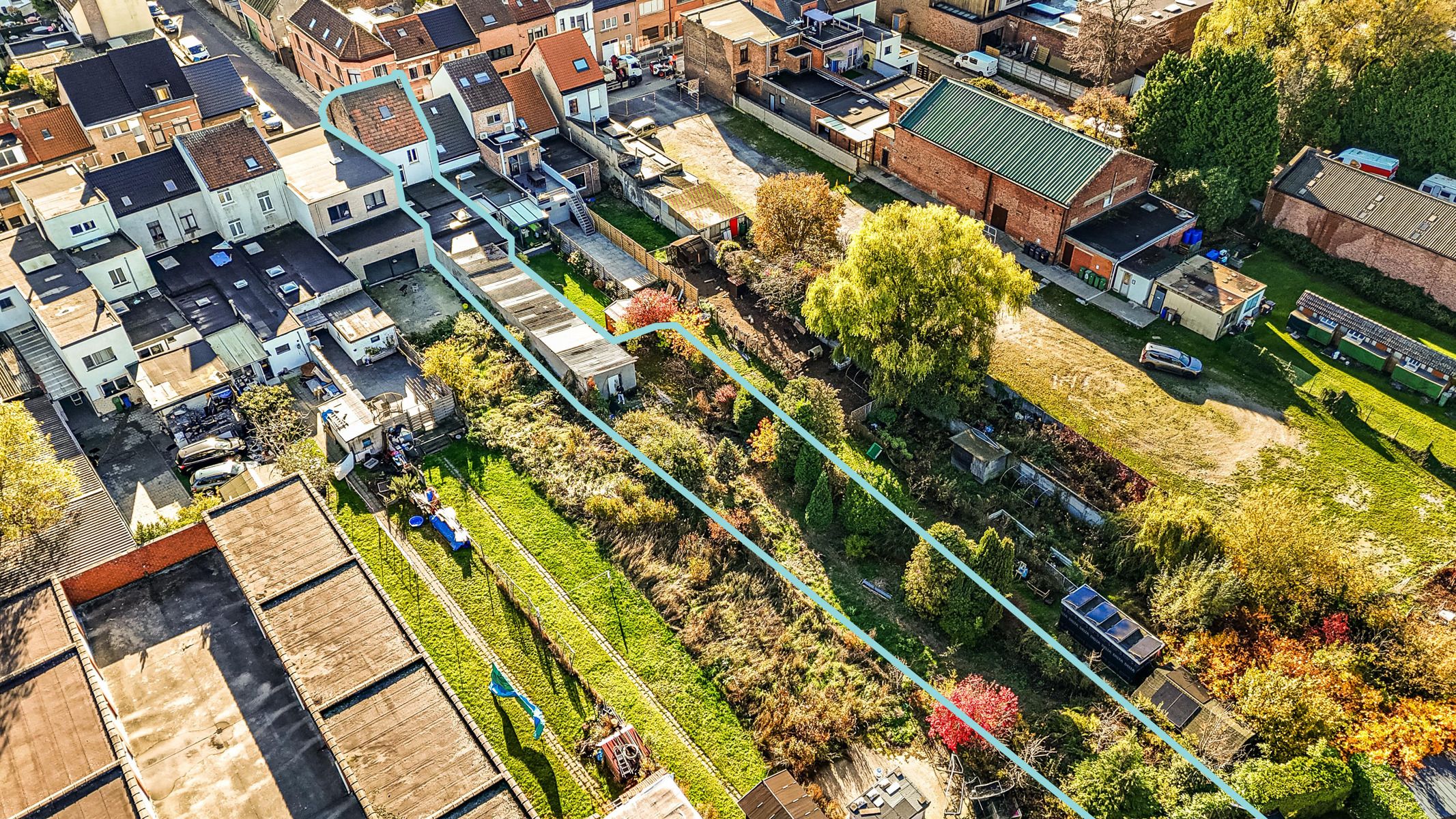 Renovatieproject op ruim perceel foto 7