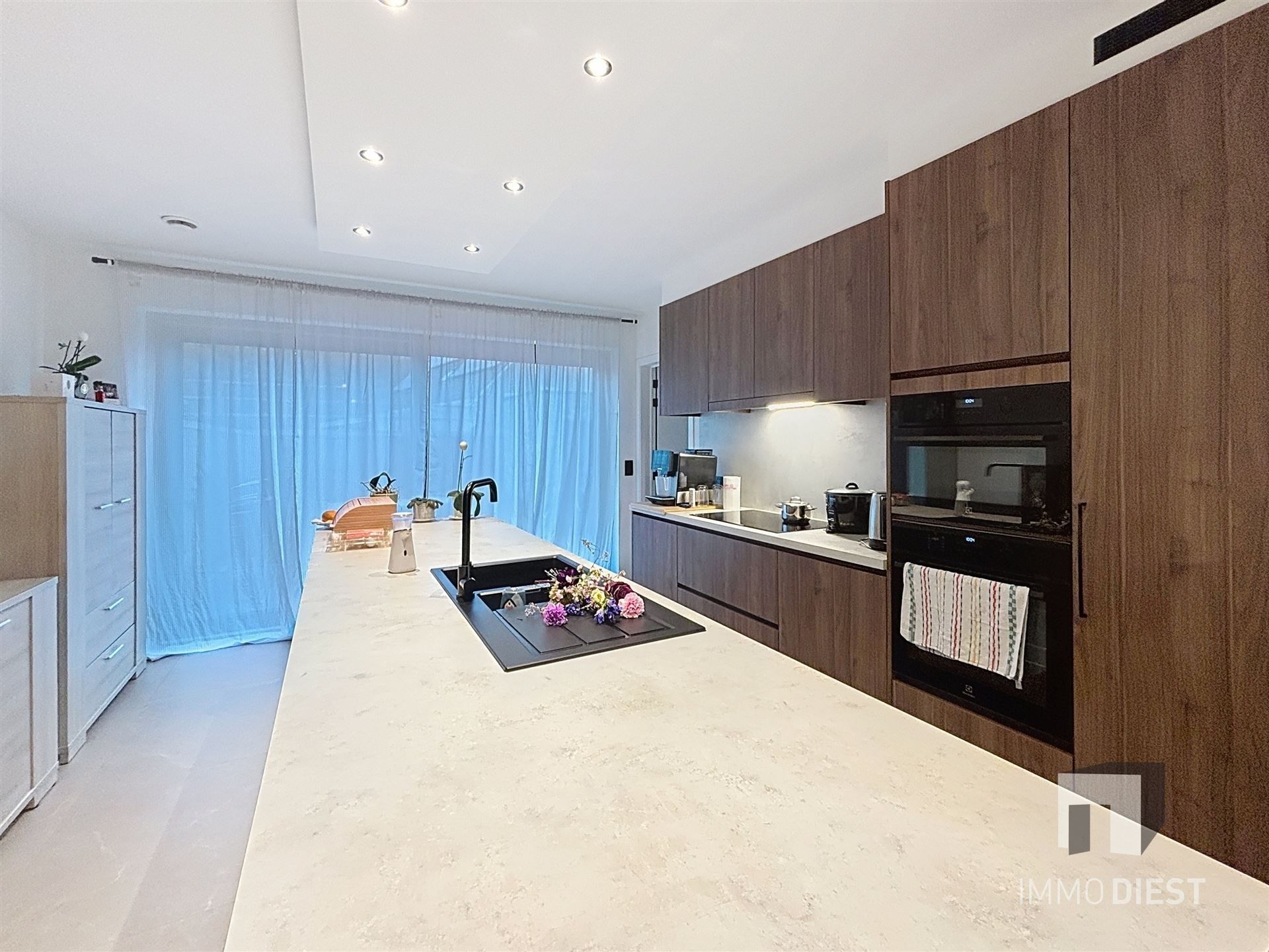 Nieuwbouw woninge met 5slaapkamers foto 9