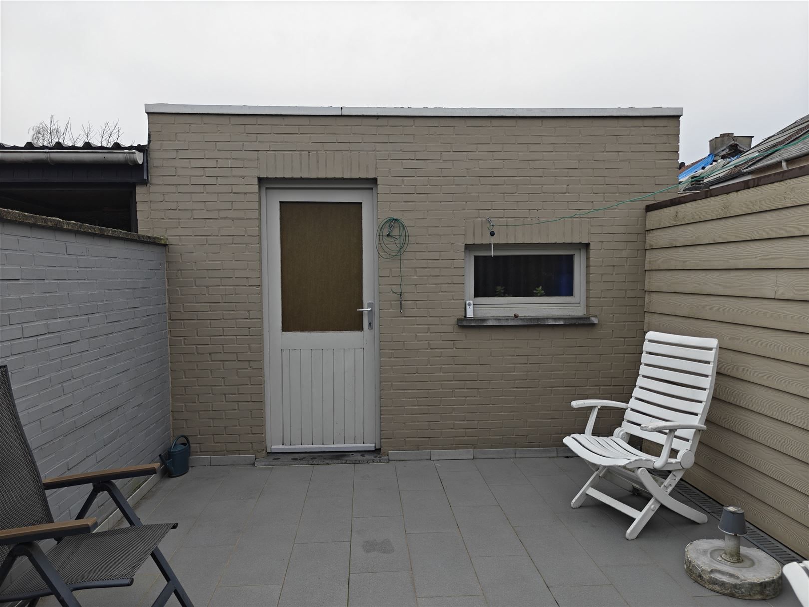 TE HUUR: Gesloten bebouwing met 2 slaapkamer te Hasselt! foto 15