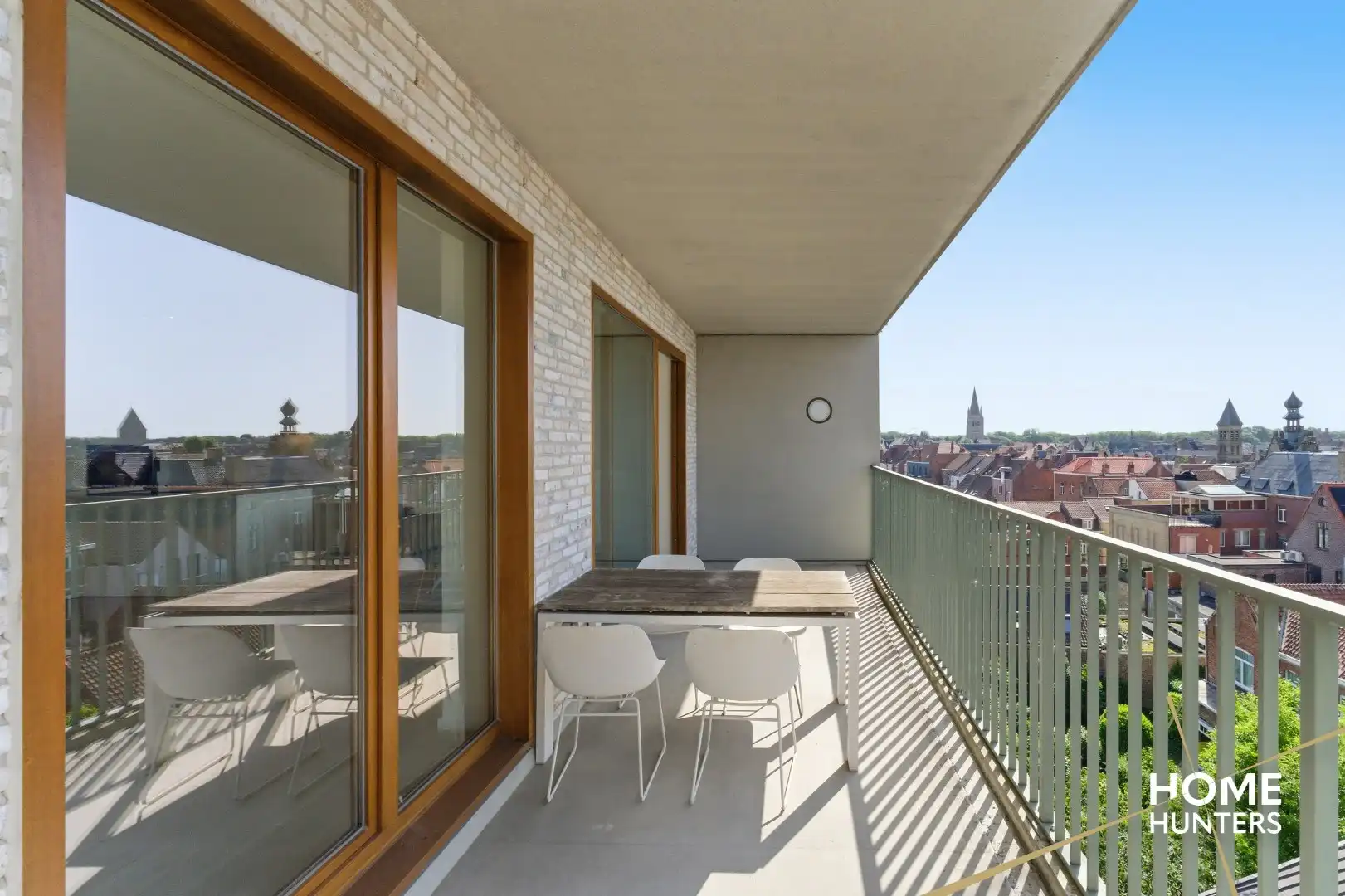 Luxueus appartement met zonnig terras in het hart van het historische stadscentrum van Ieper foto 14