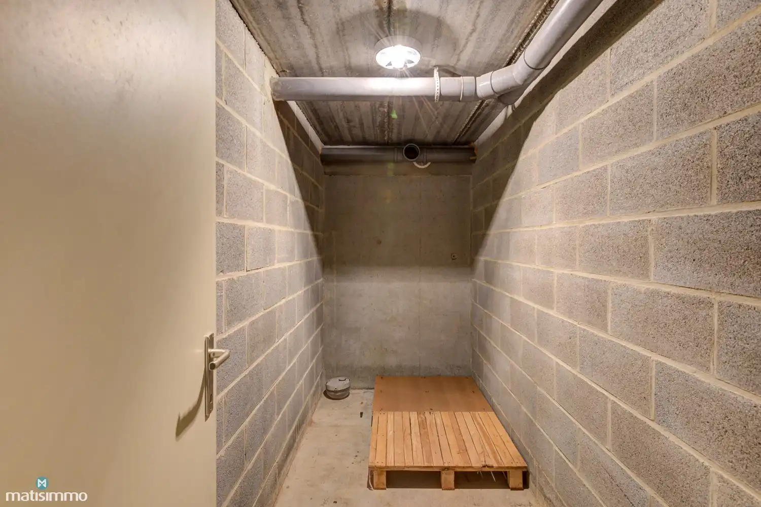 DUPLEXAPPARTEMENT MET 2 SLAAPKAMERS, 2 TERRASSEN EN GARAGEBOX AAN HET CENTRUM VAN BILZEN foto 24